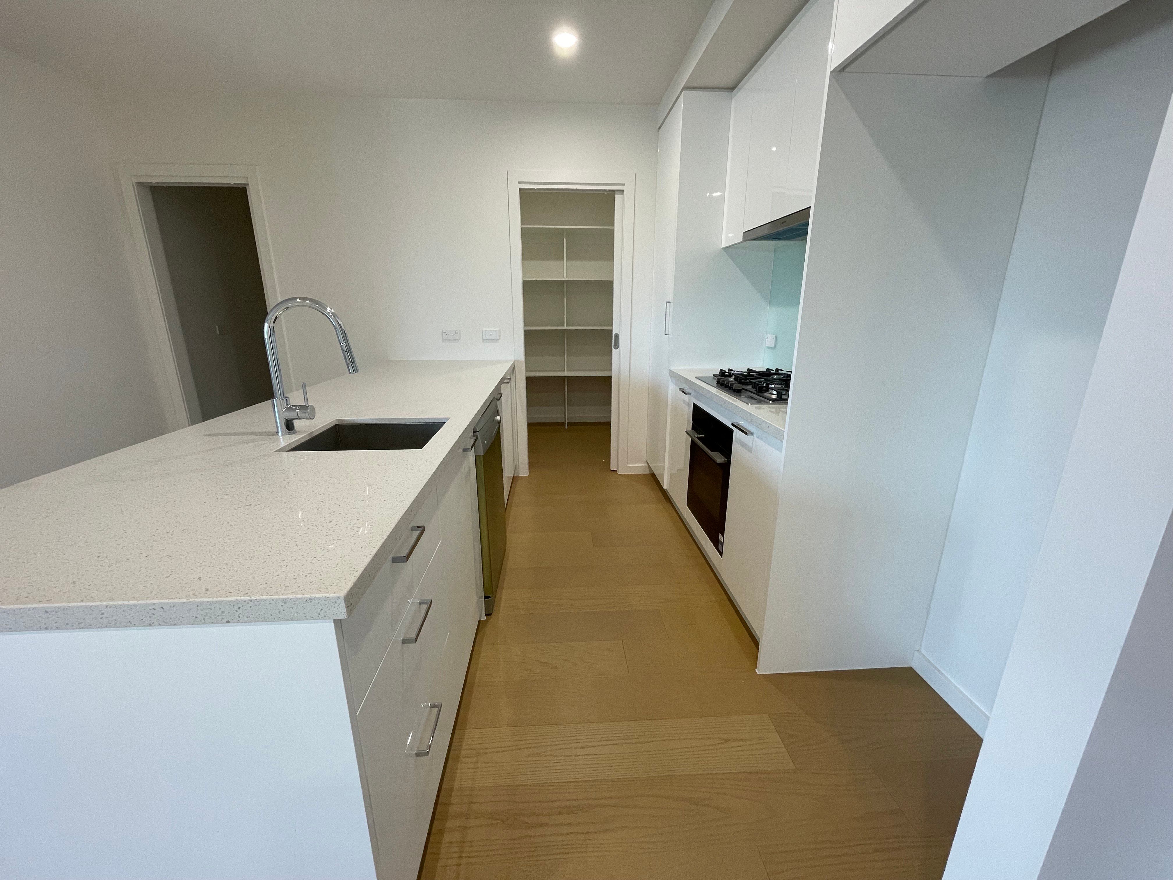 206/76 Tyler Street, Reservoir, VIC 3073