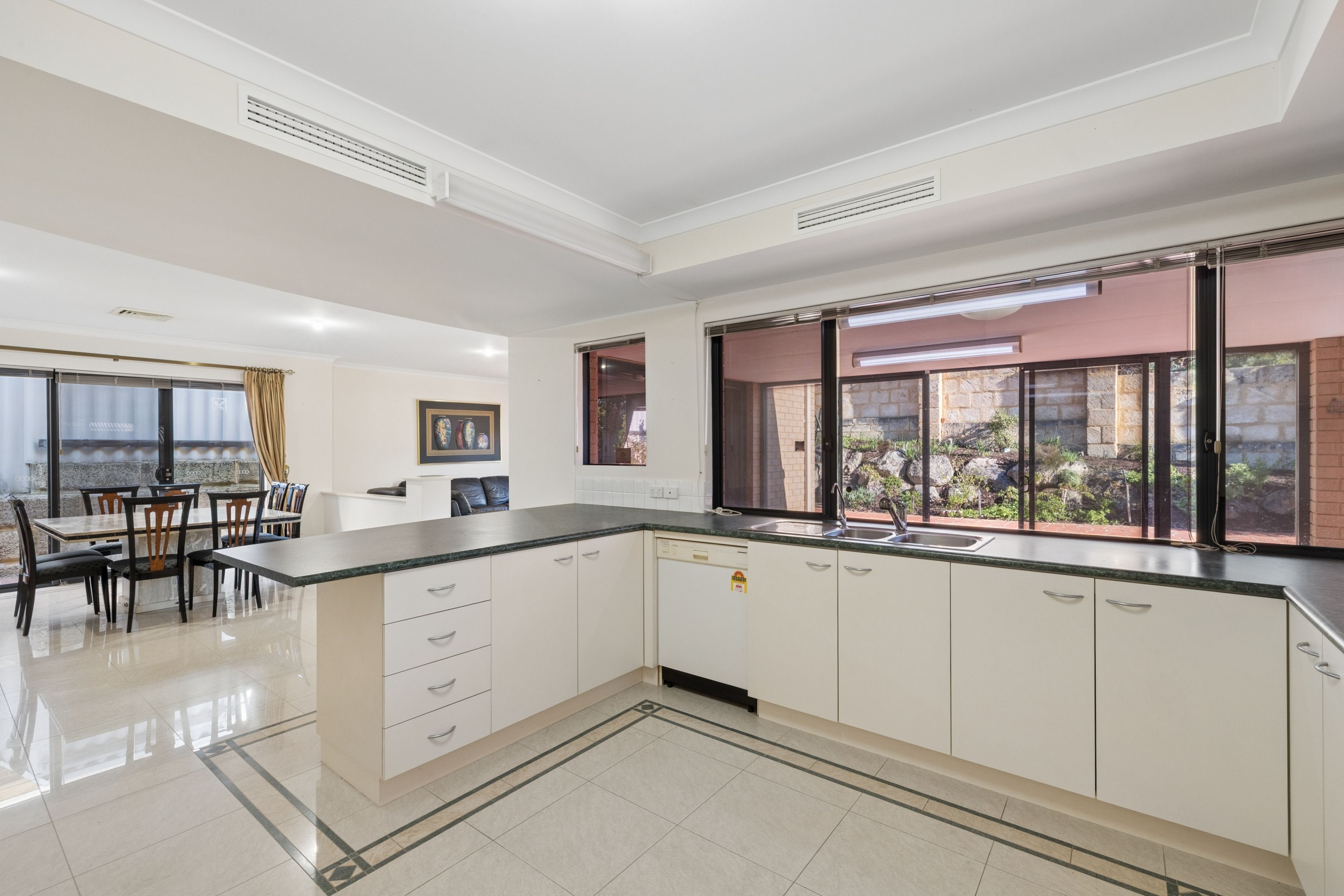 57 Mofflyn Circle — photo 12 of 30
