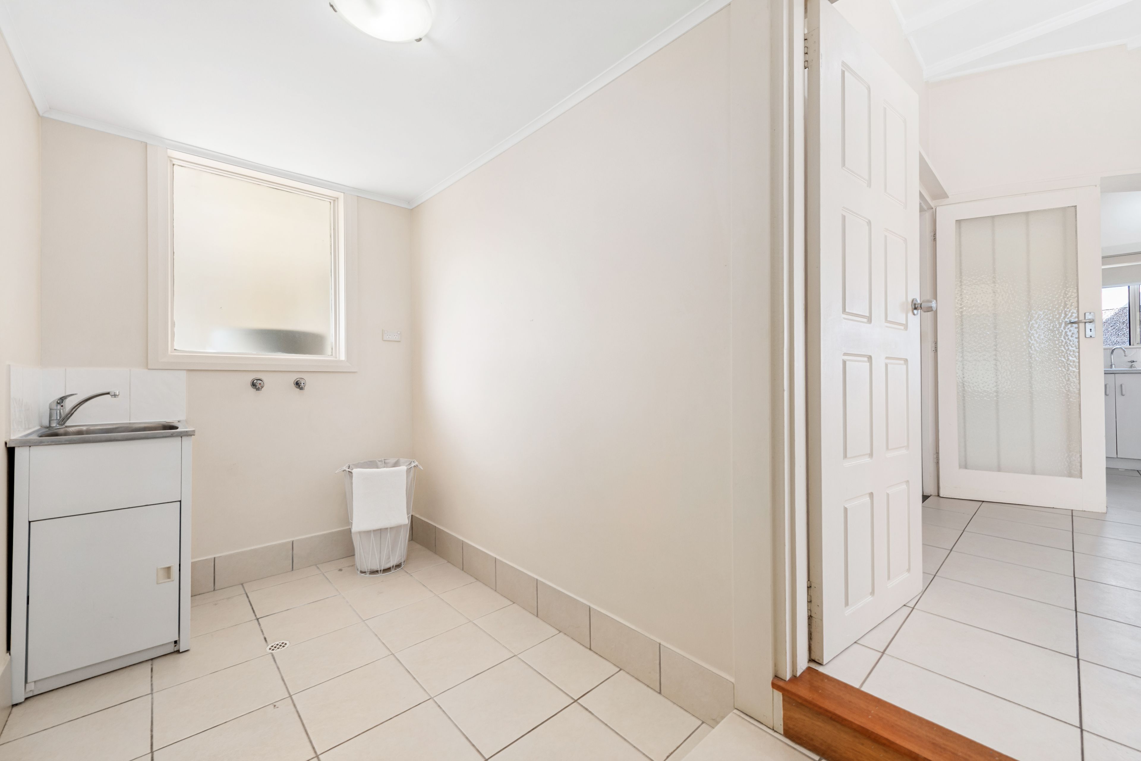 113 Commercial Road — photo 16 of 21