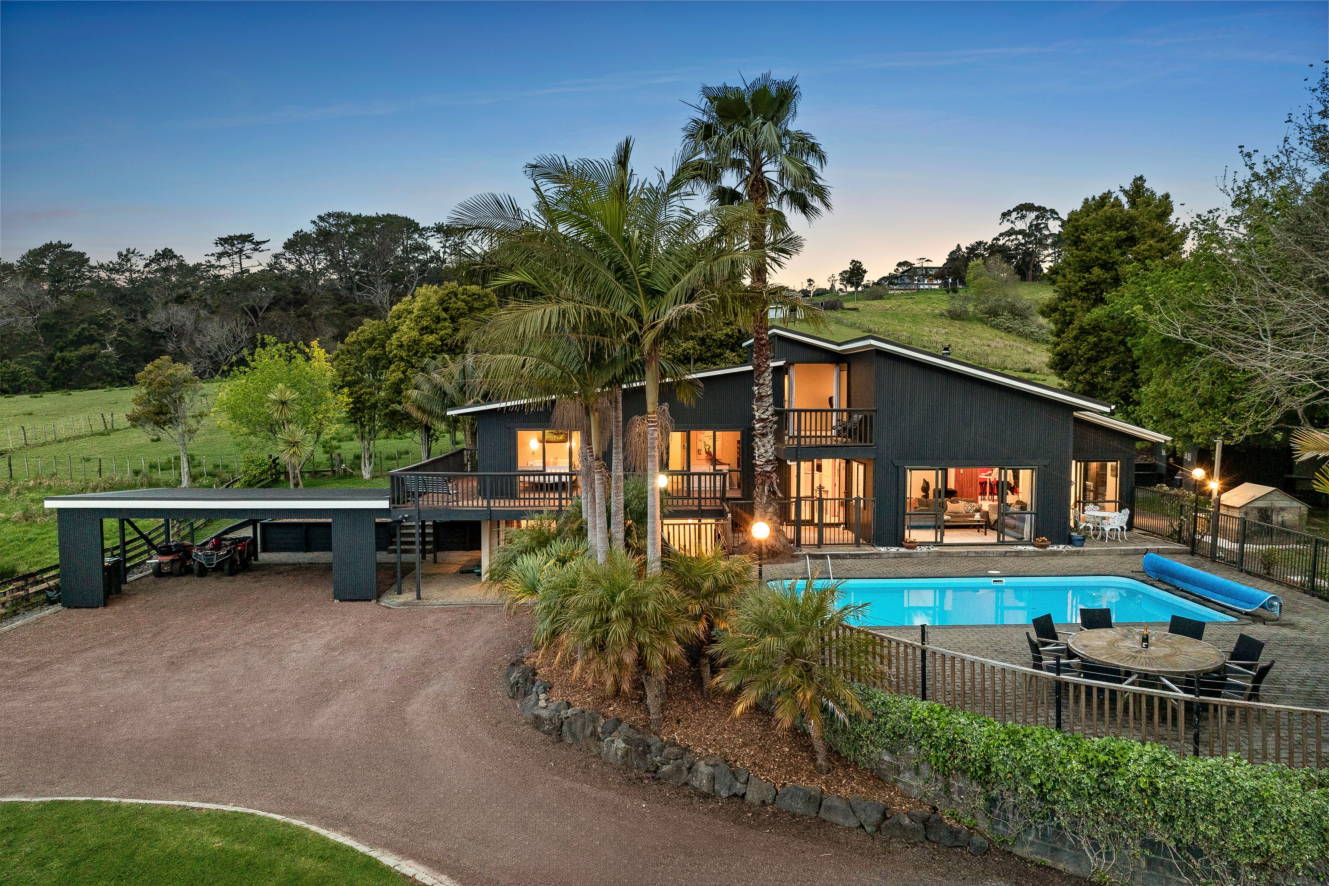 197 Forest Hill Road, Waiatarua, Waitakere City