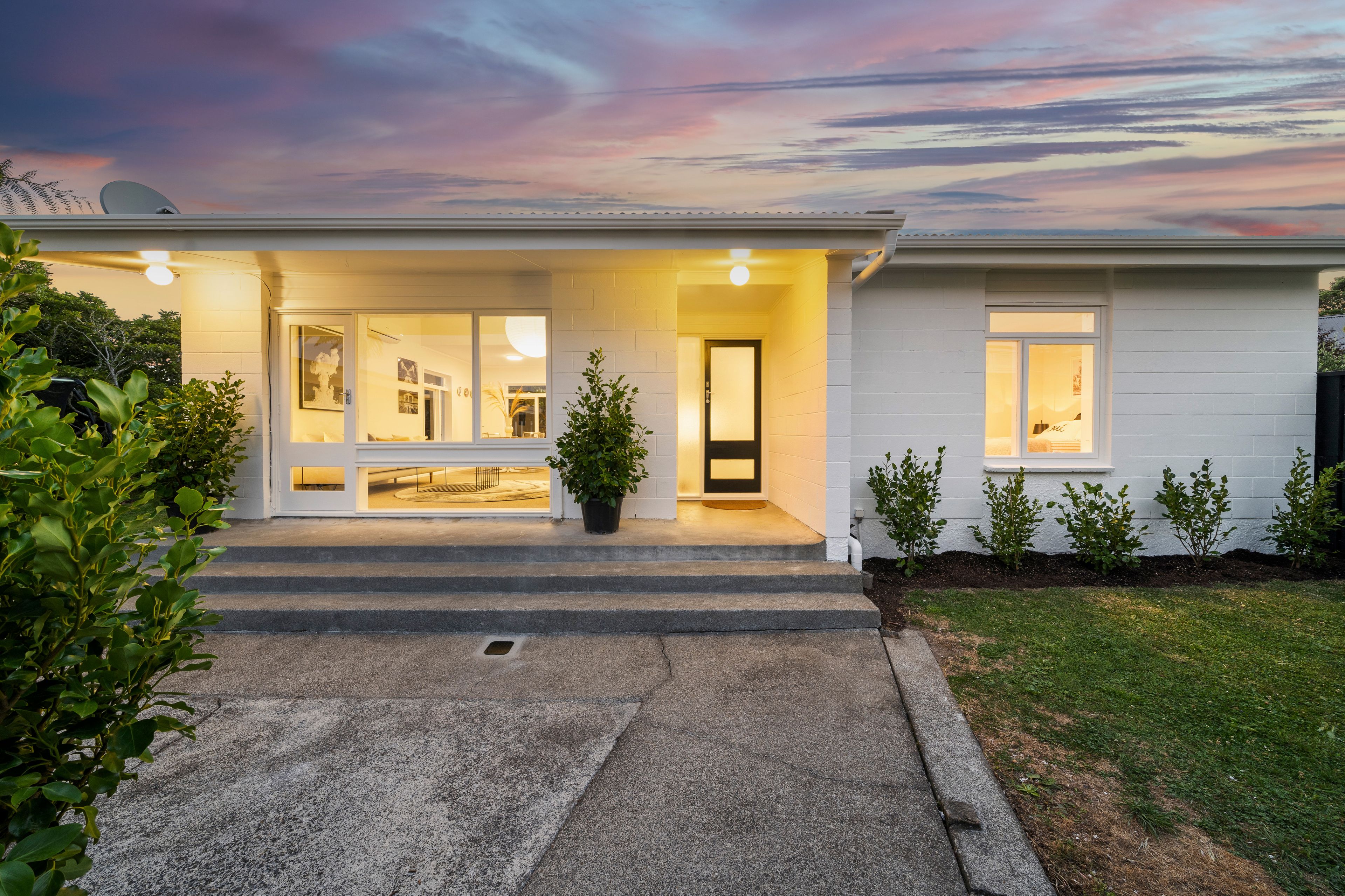 2/15A Box Hill, Khandallah, Wellington City 6035 Sold House Ray