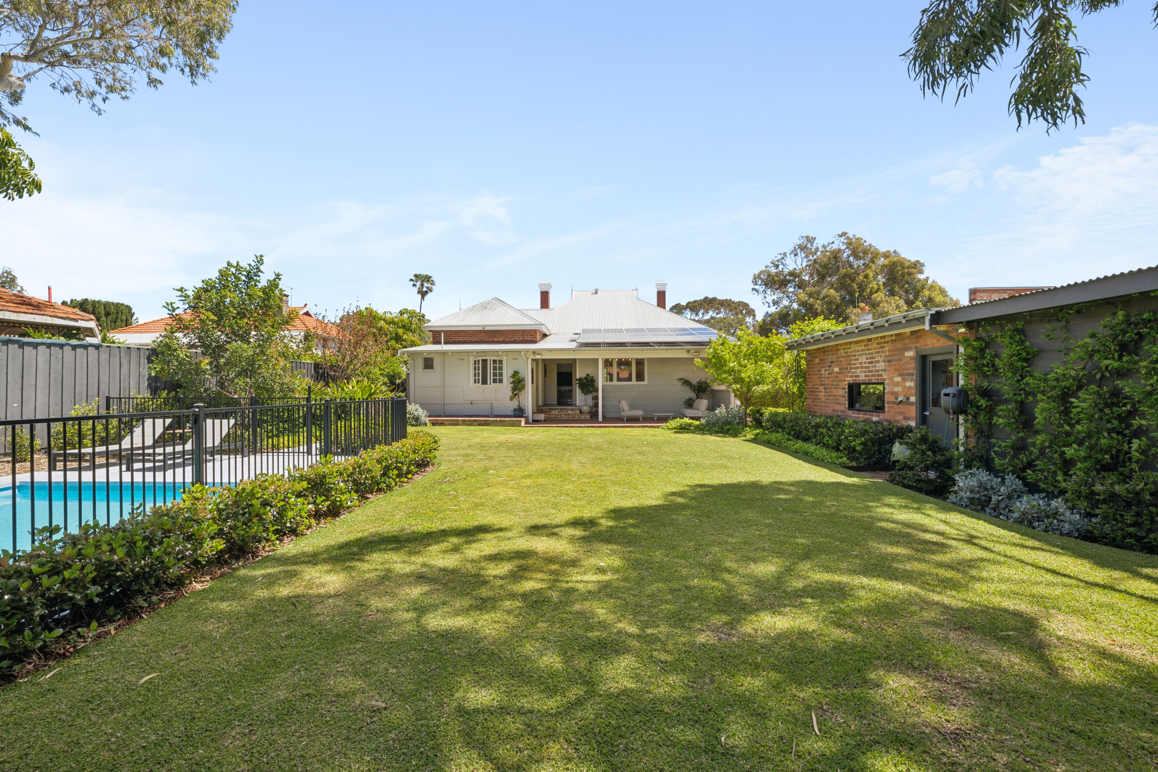 62 Dalgety Street — photo 16 of 28