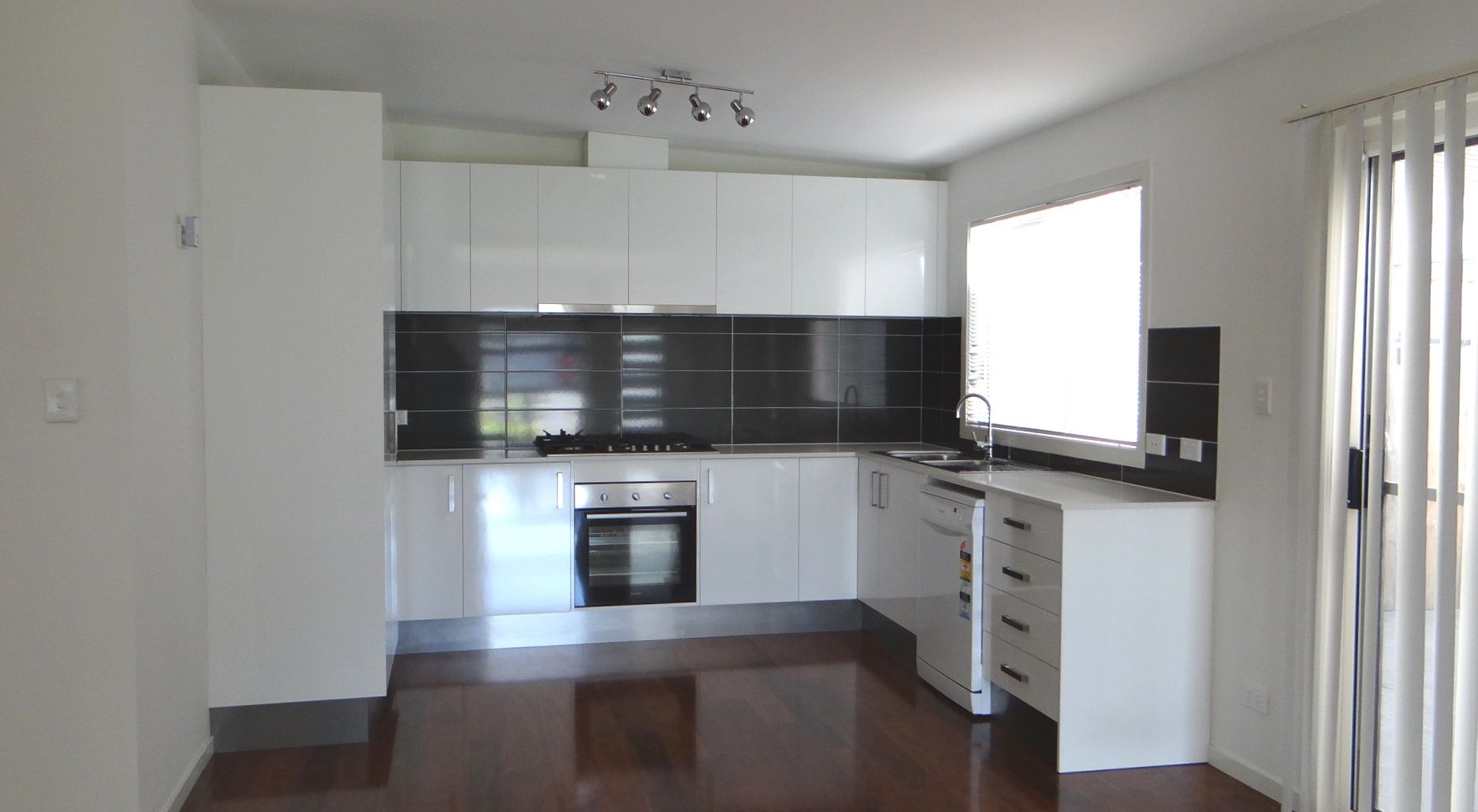 2 Narriah Place, Berkeley, NSW 2506