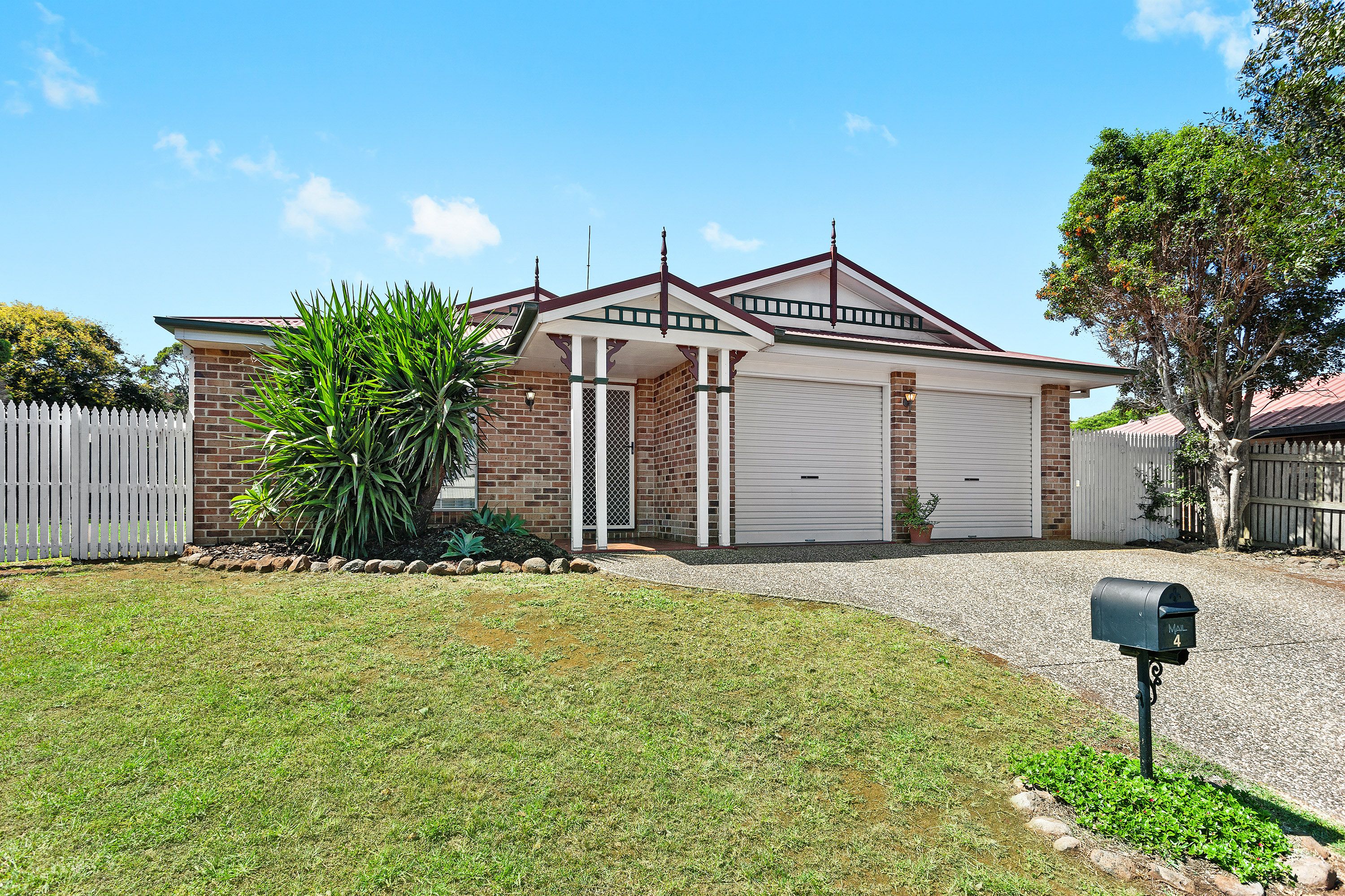 4 Bottlebrush Court, Glenvale QLD 4350