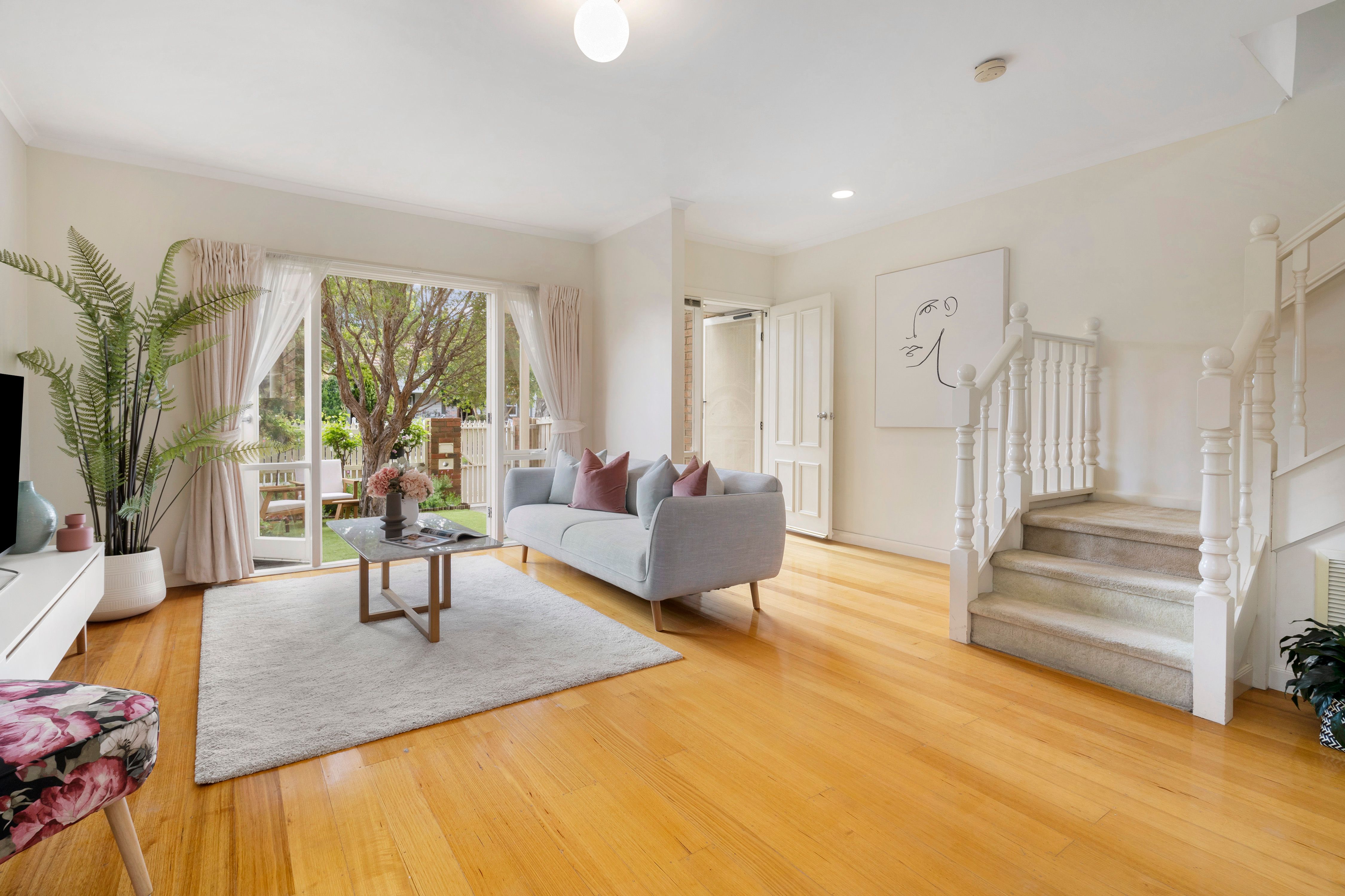 2/32 Hobart Road, Murrumbeena, VIC 3163