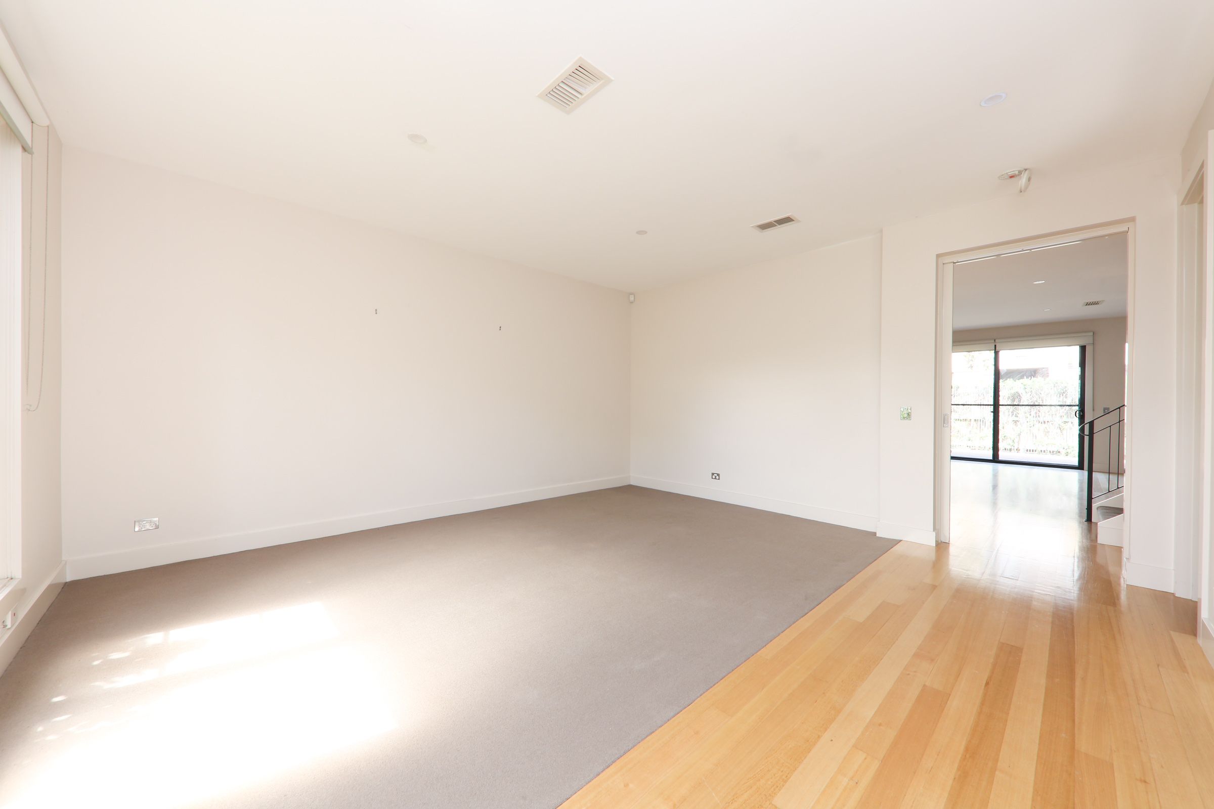 1/16 Wilson Street, Mont Albert, VIC 3127