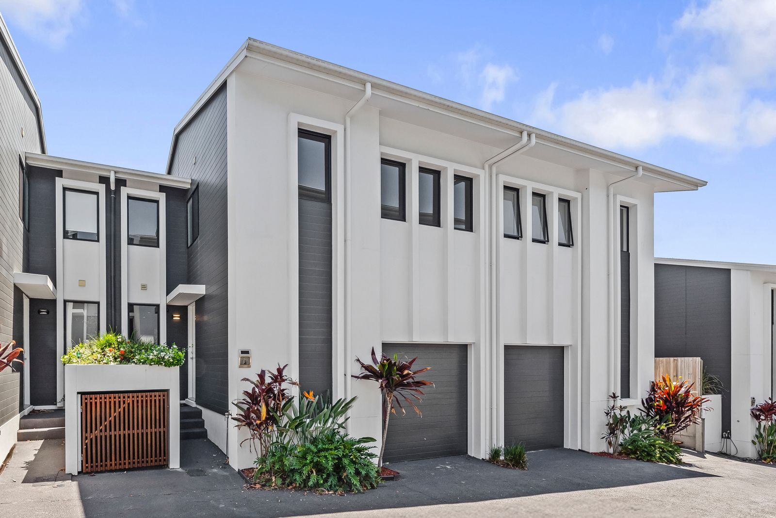 3/44 Rogers Parade — photo from Ray White Warner