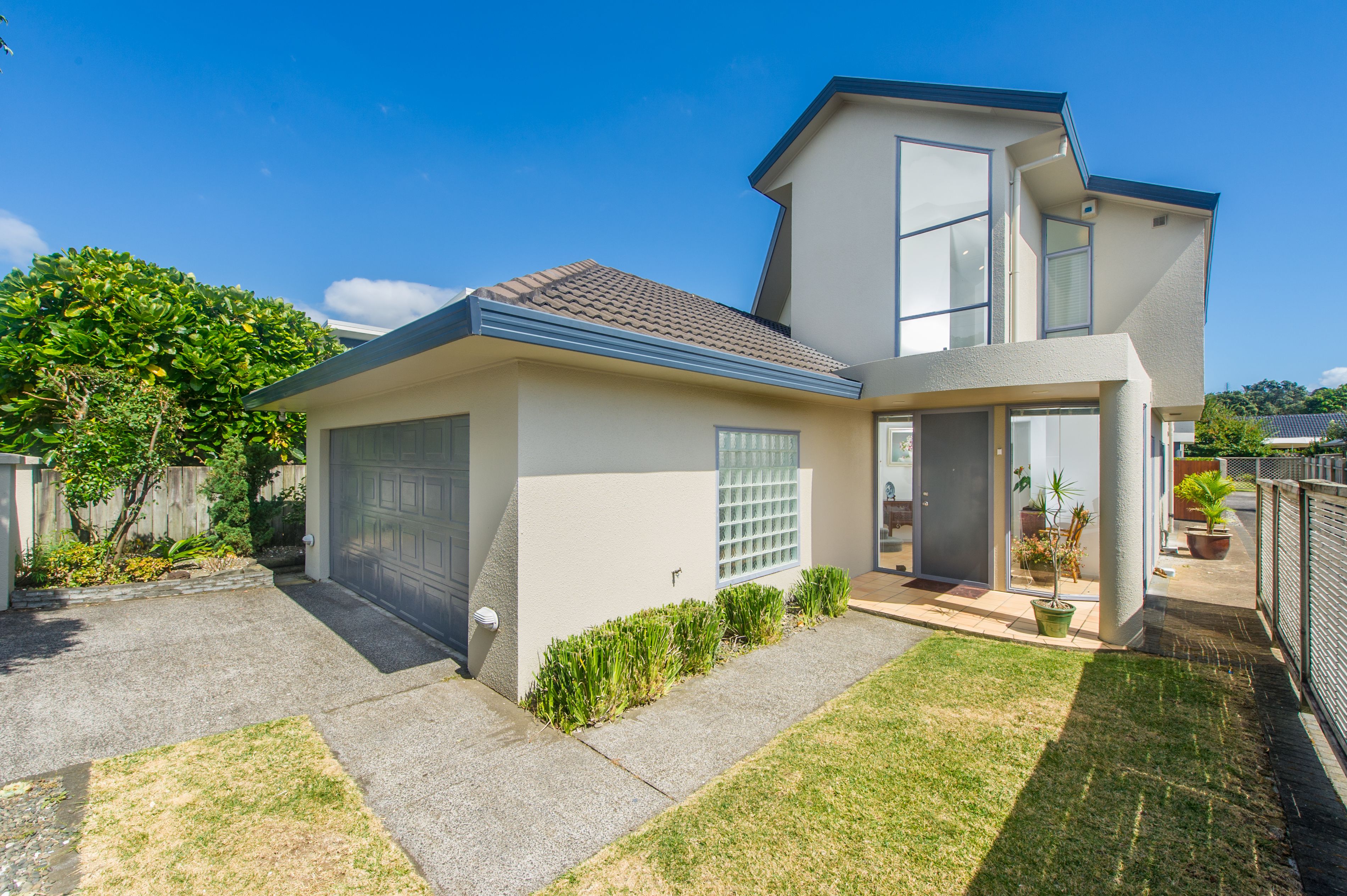 13A Eastern Beach Road, Eastern Beach, Manukau City