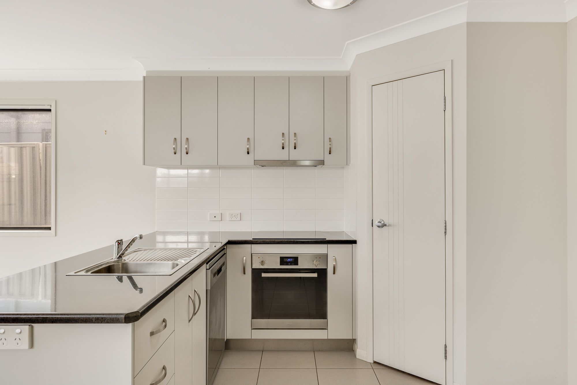7 Barron Lane — photo 4 of 11