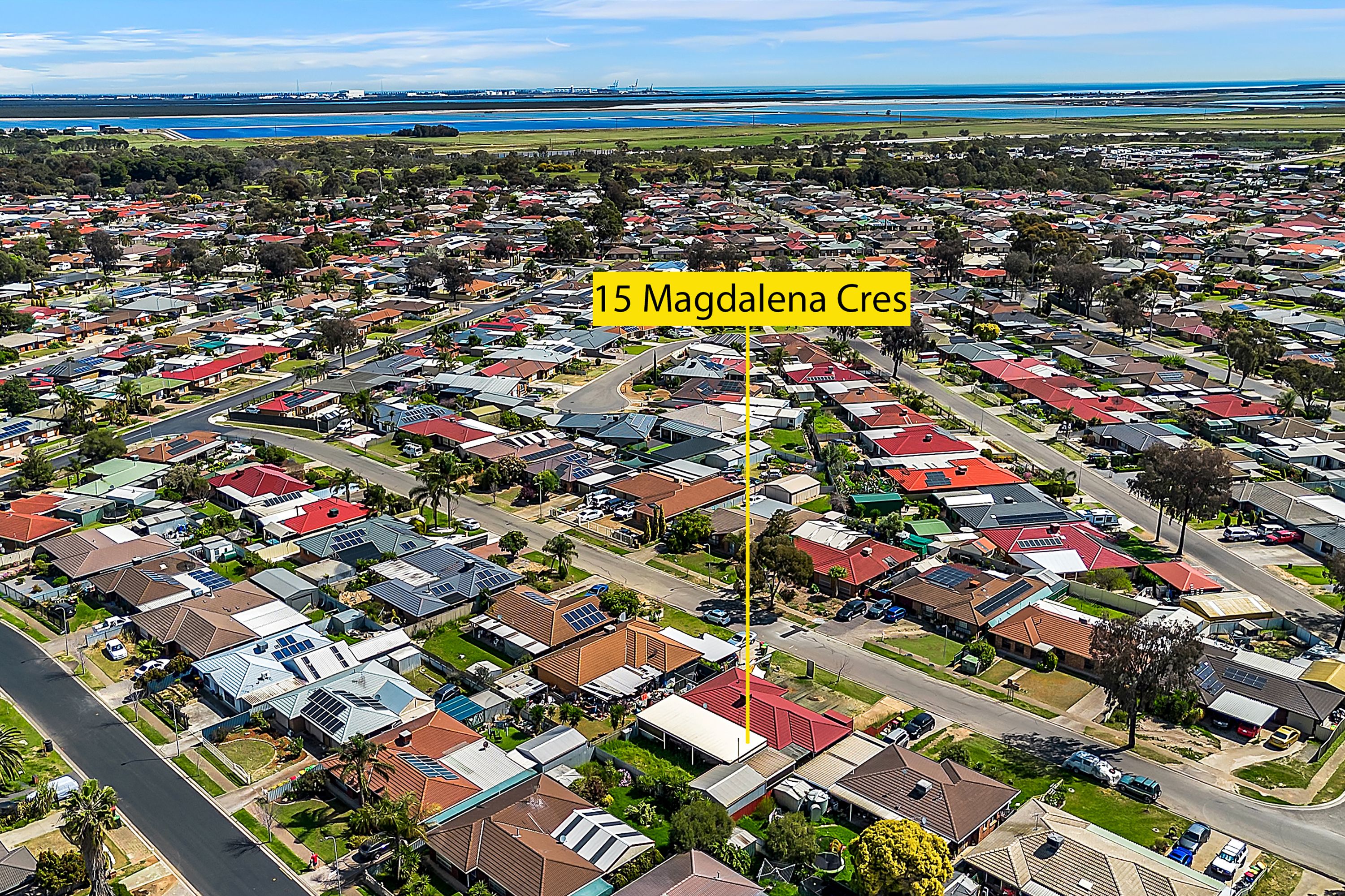 15 Magdalena Crescent — photo 12 of 14