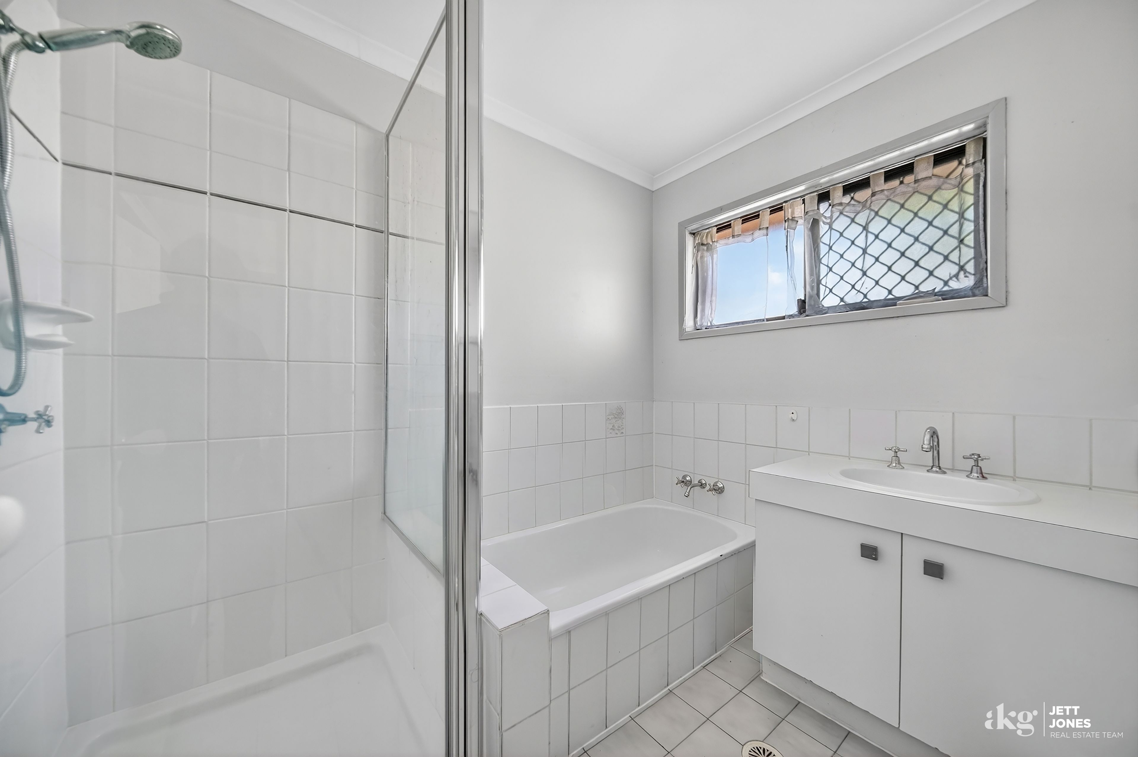 64 Radiata Street — photo 9 of 19