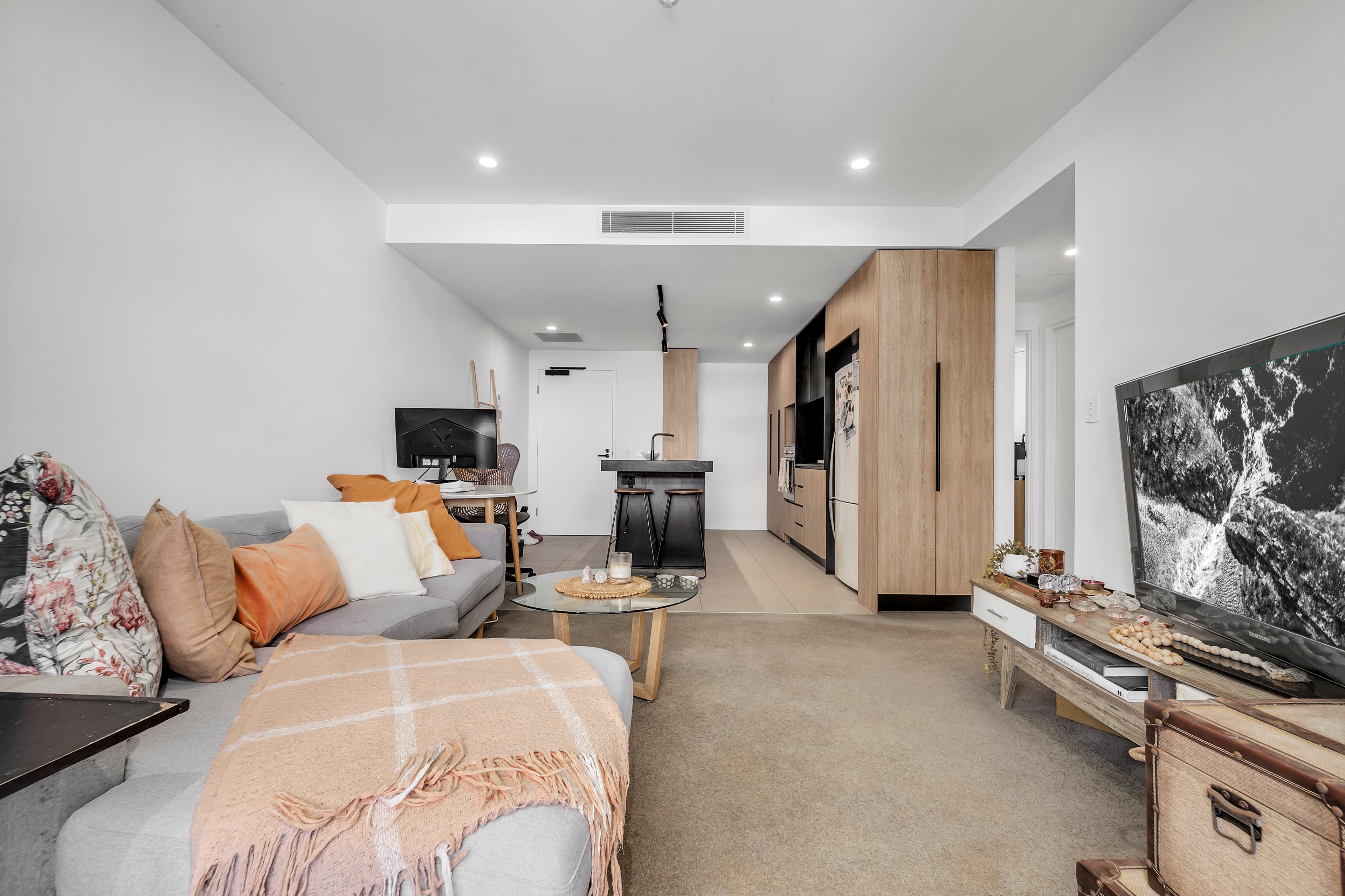 1006/19 Deshon Street, Woolloongabba, QLD 4102