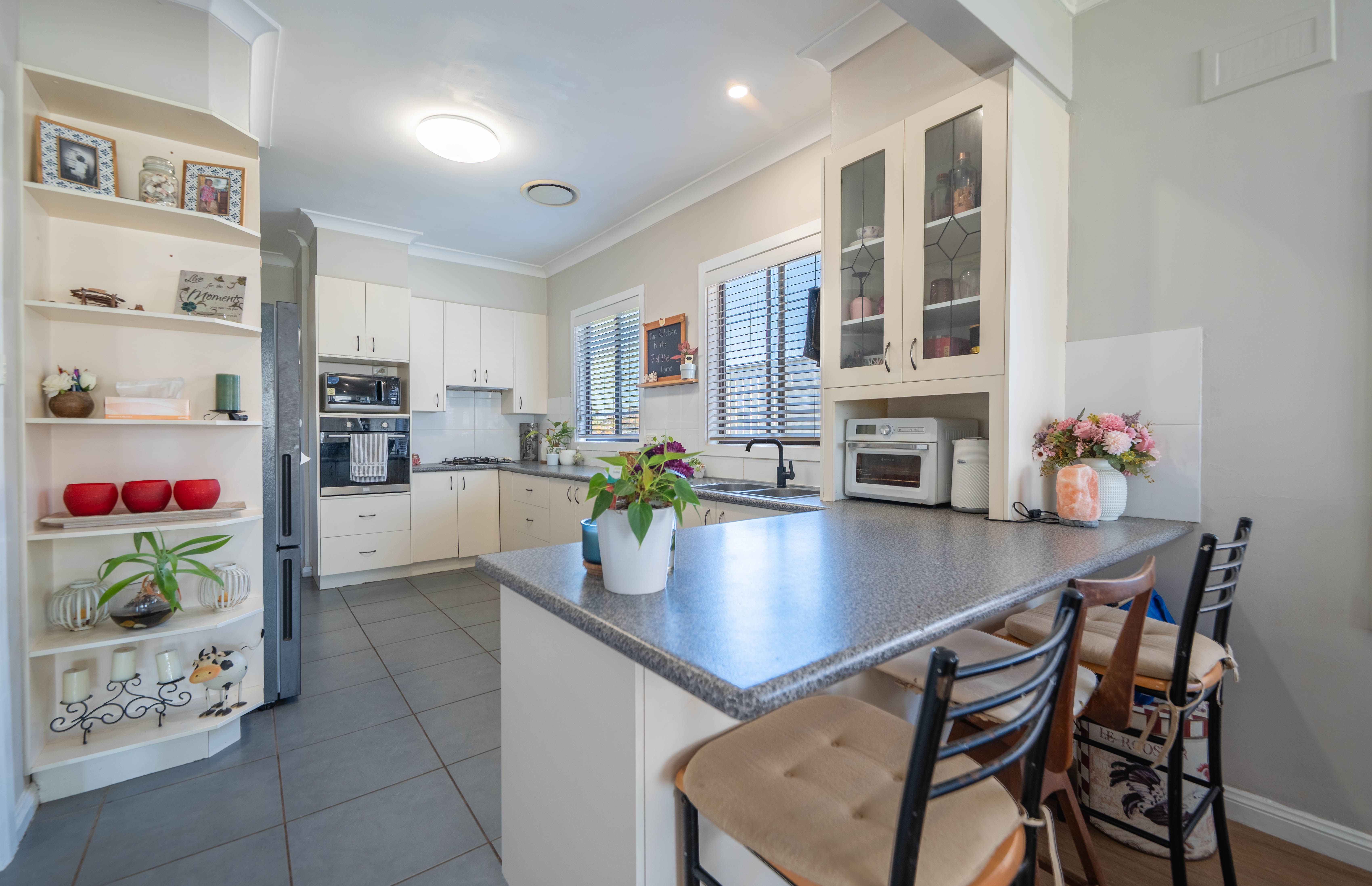 31 Rose Street — photo 6 of 18