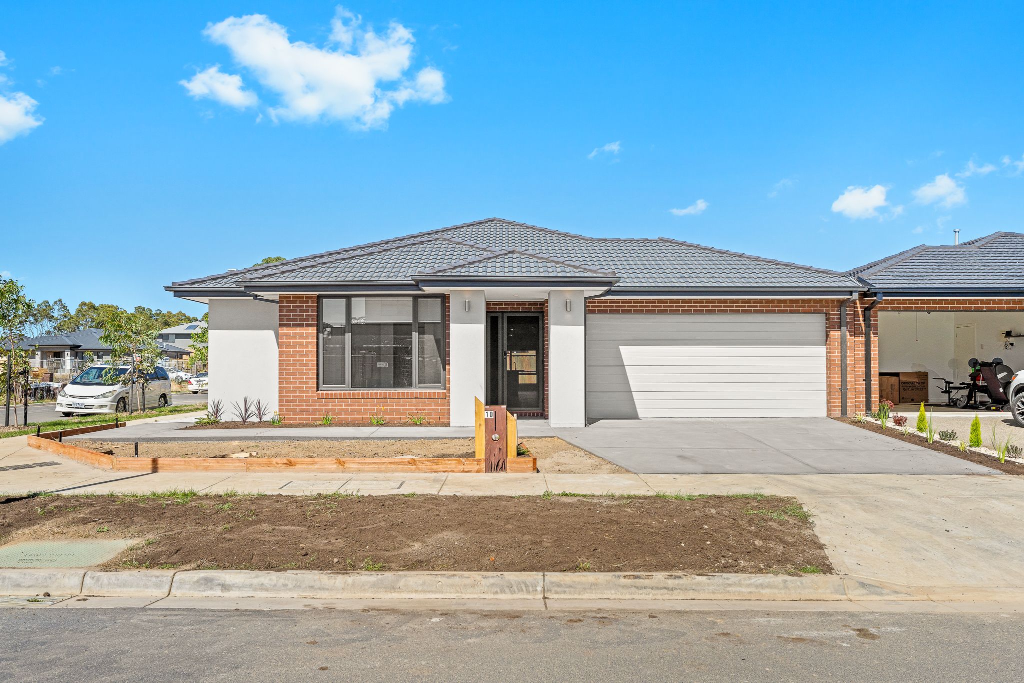 10 Chittagong Drive, Clyde North, VIC 3978 Leased House Ray White