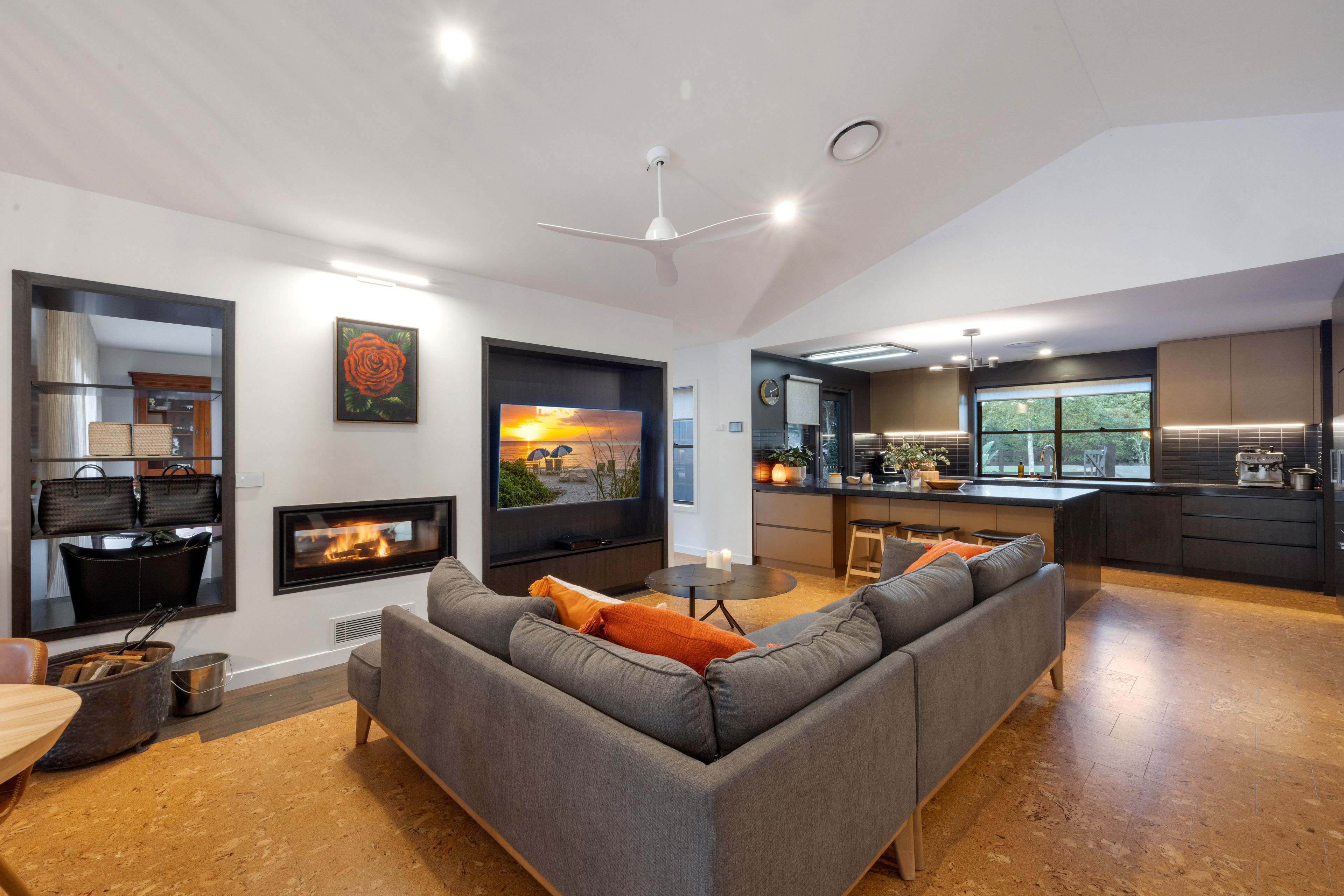 45 Mary Cairncross Avenue — photo 8 of 30