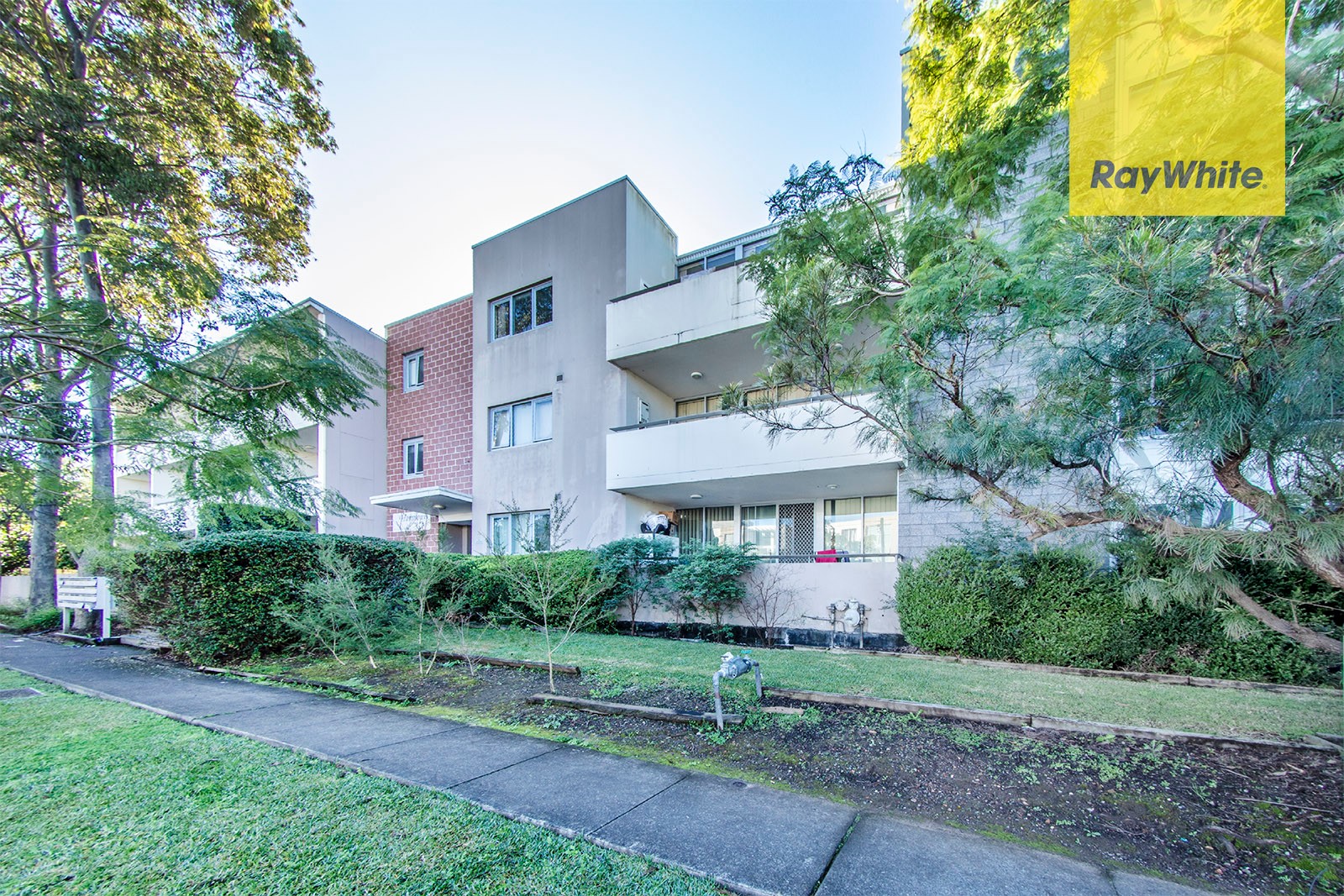 8/2a Lydbrook Street, Westmead, NSW 2145