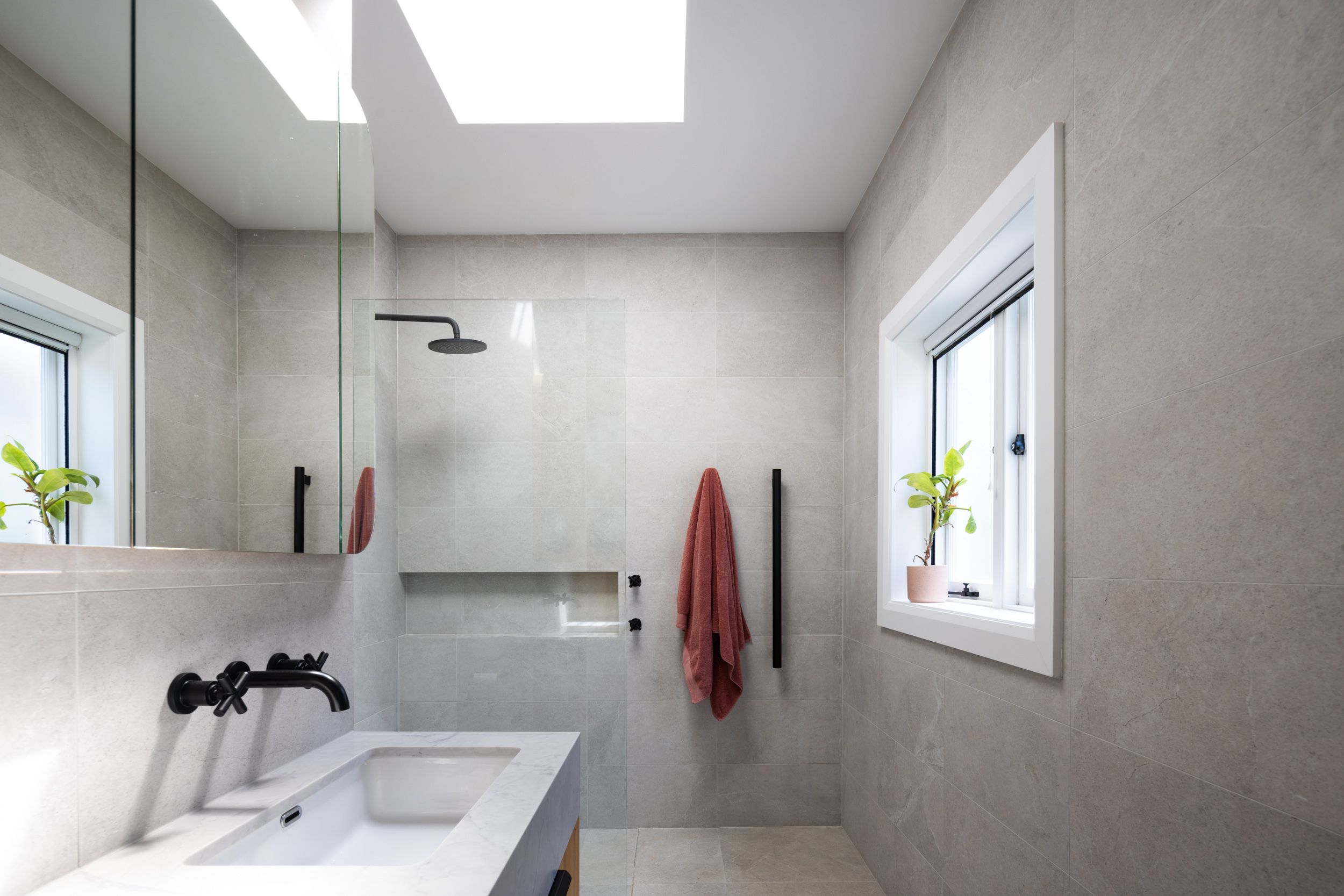 32 Robert Street — photo 9 of 17