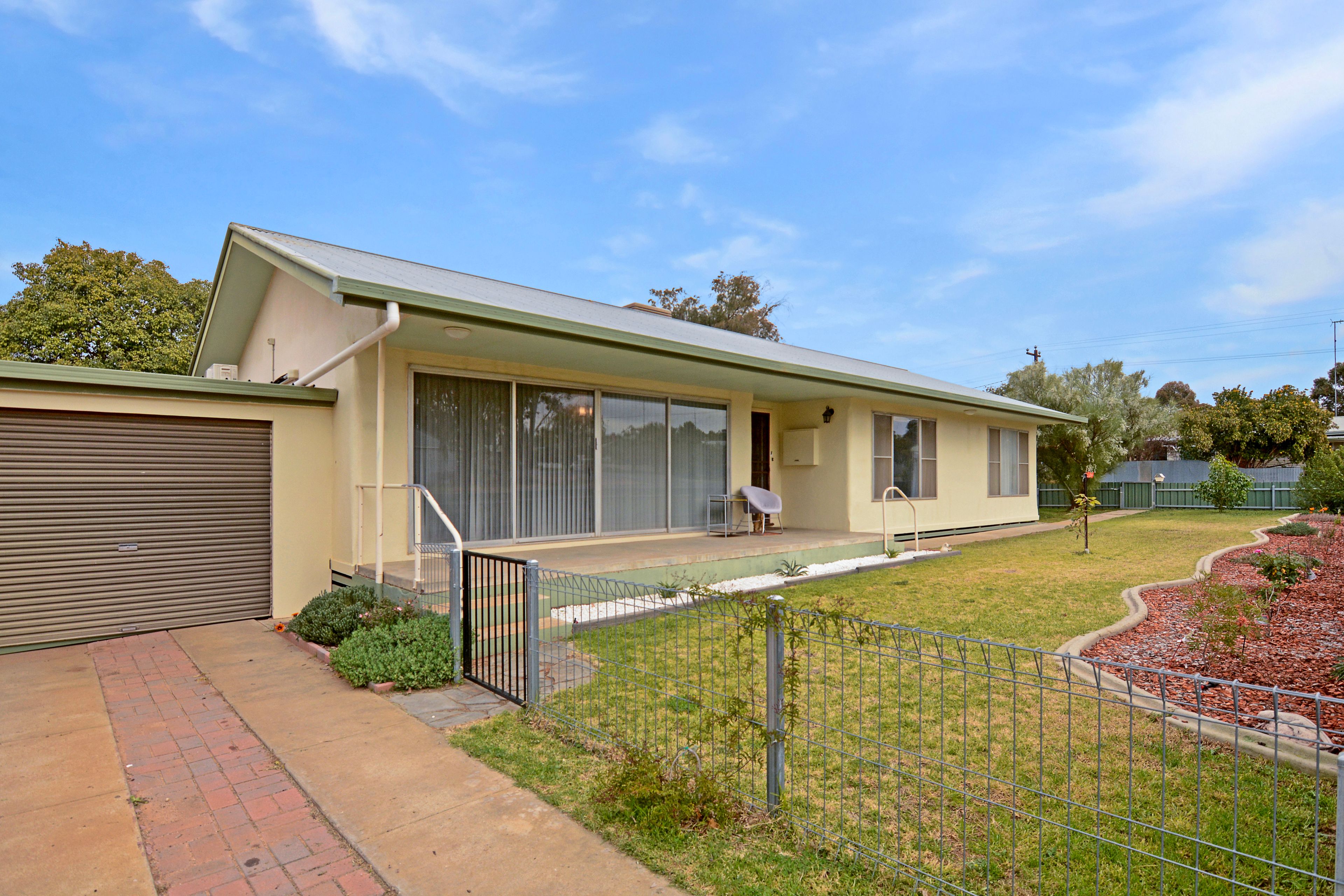 13 Nihill Street, Ouyen VIC 3490