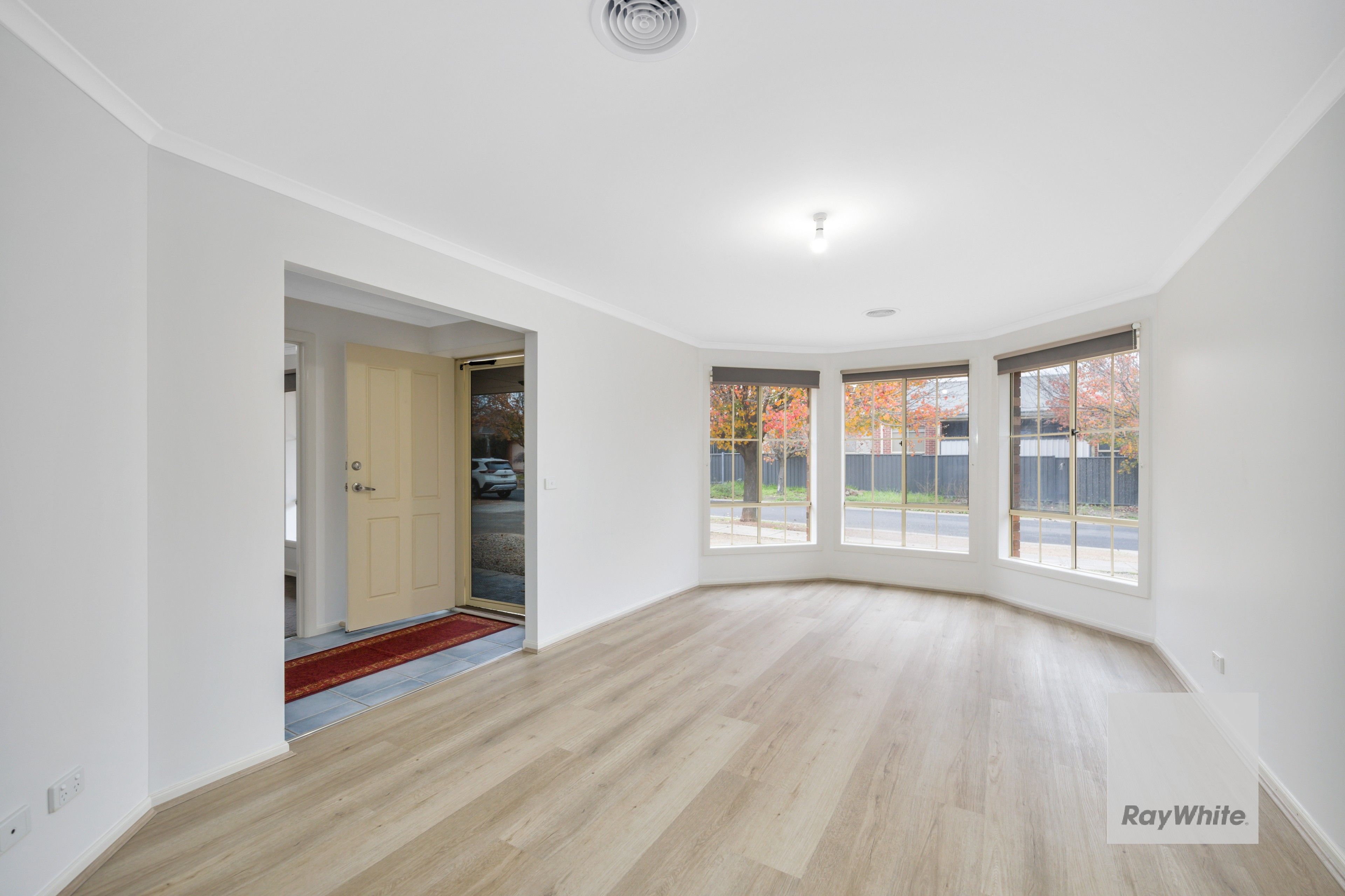 2 Flagstaff Lane, Taylors Hill, VIC 3037