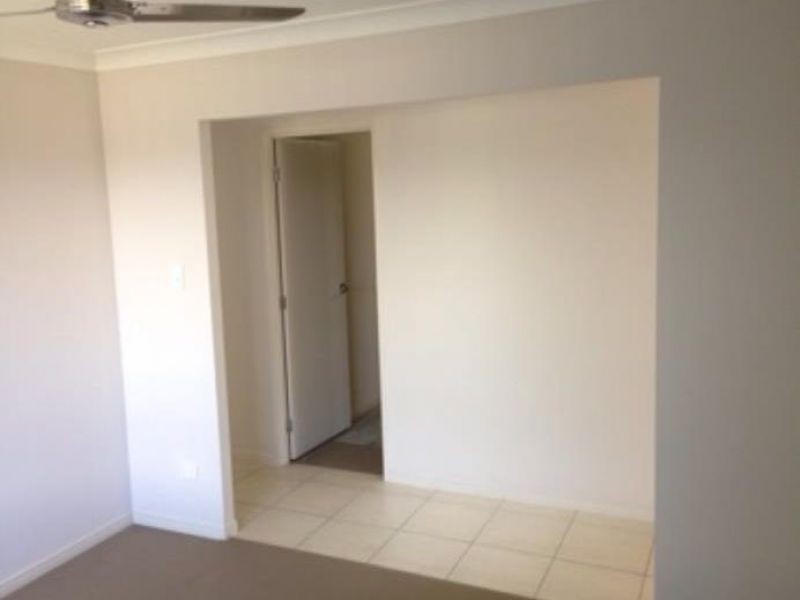 16 Samuel Court, Yamanto, QLD 4305