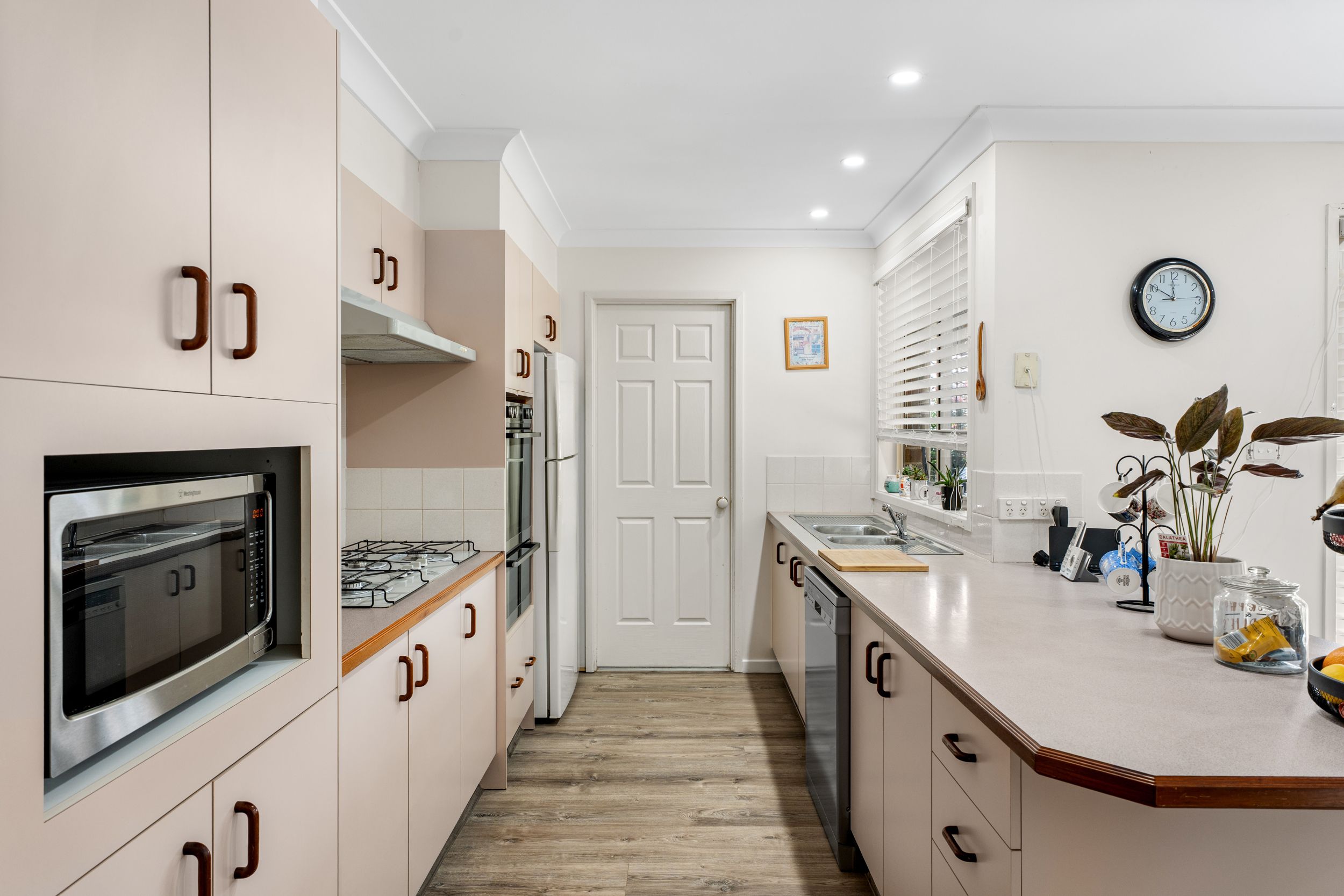 8 Wisteria Close, Glenmore Park, NSW