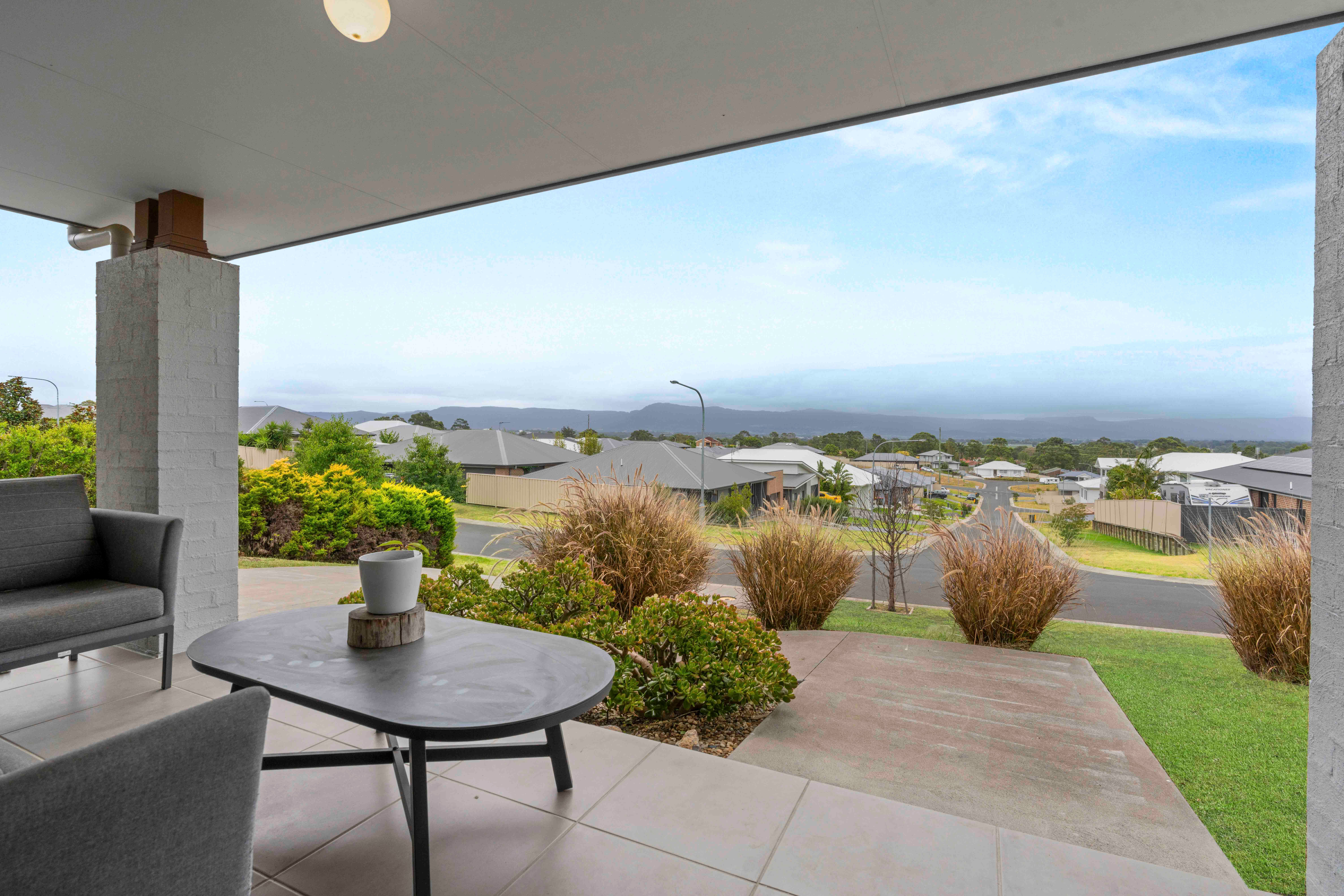 52 Jindalee Crescent, Nowra, NSW 2541