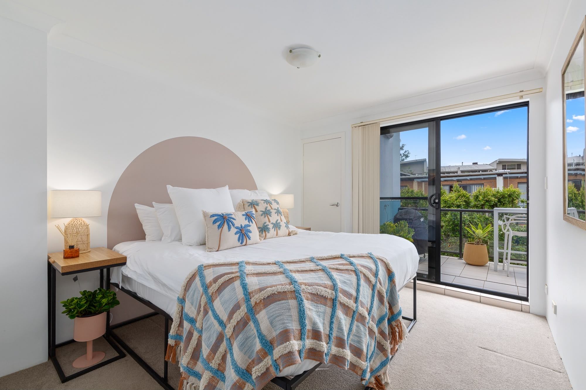 12/50-52 Old Pittwater Road — photo 6 of 10
