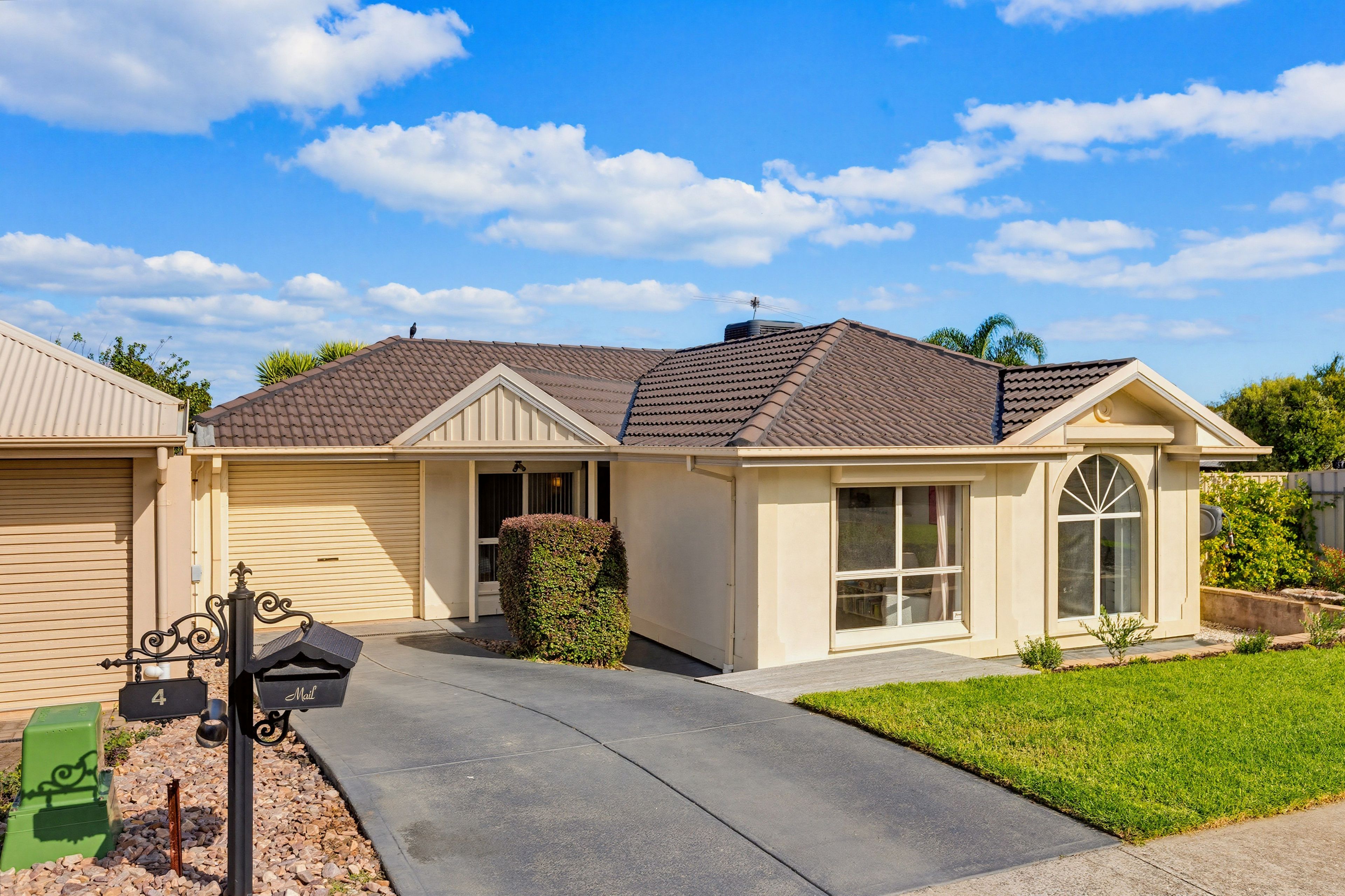 4 Hartland Avenue, Christie Downs, SA 5164