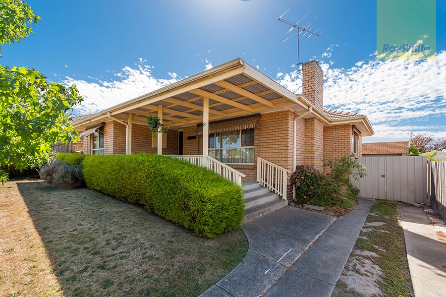 8 Rayfield Avenue, Craigieburn, VIC 3064