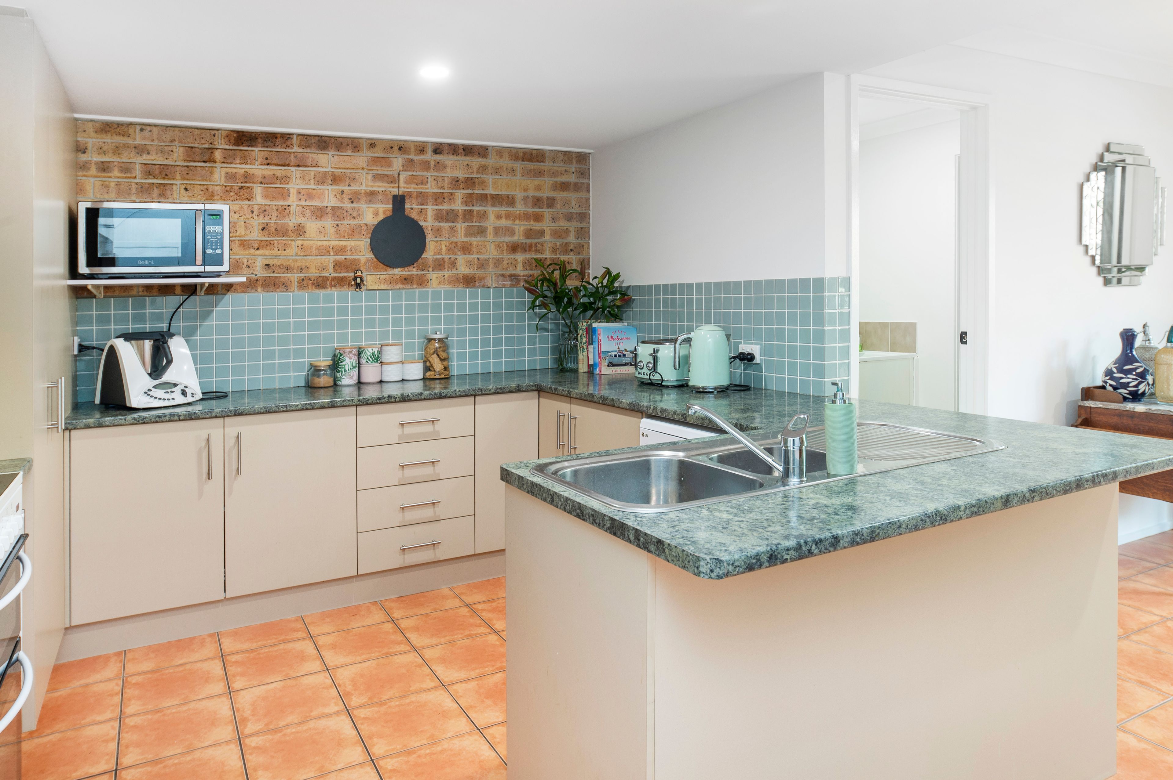 31/71 Olsen Avenue, Labrador, QLD 4215