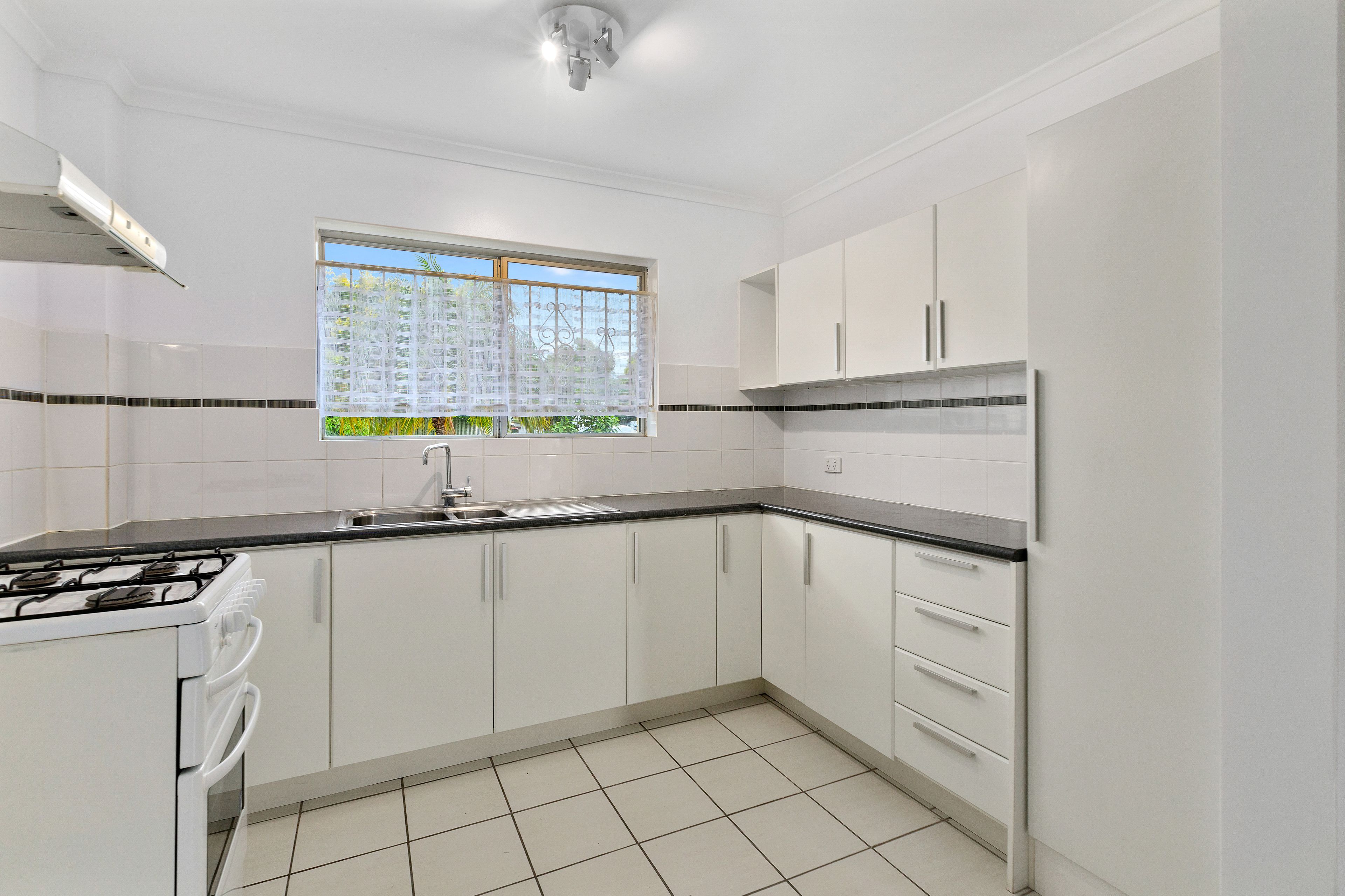 1/34 Yeronga Street, Yeronga, QLD 4104