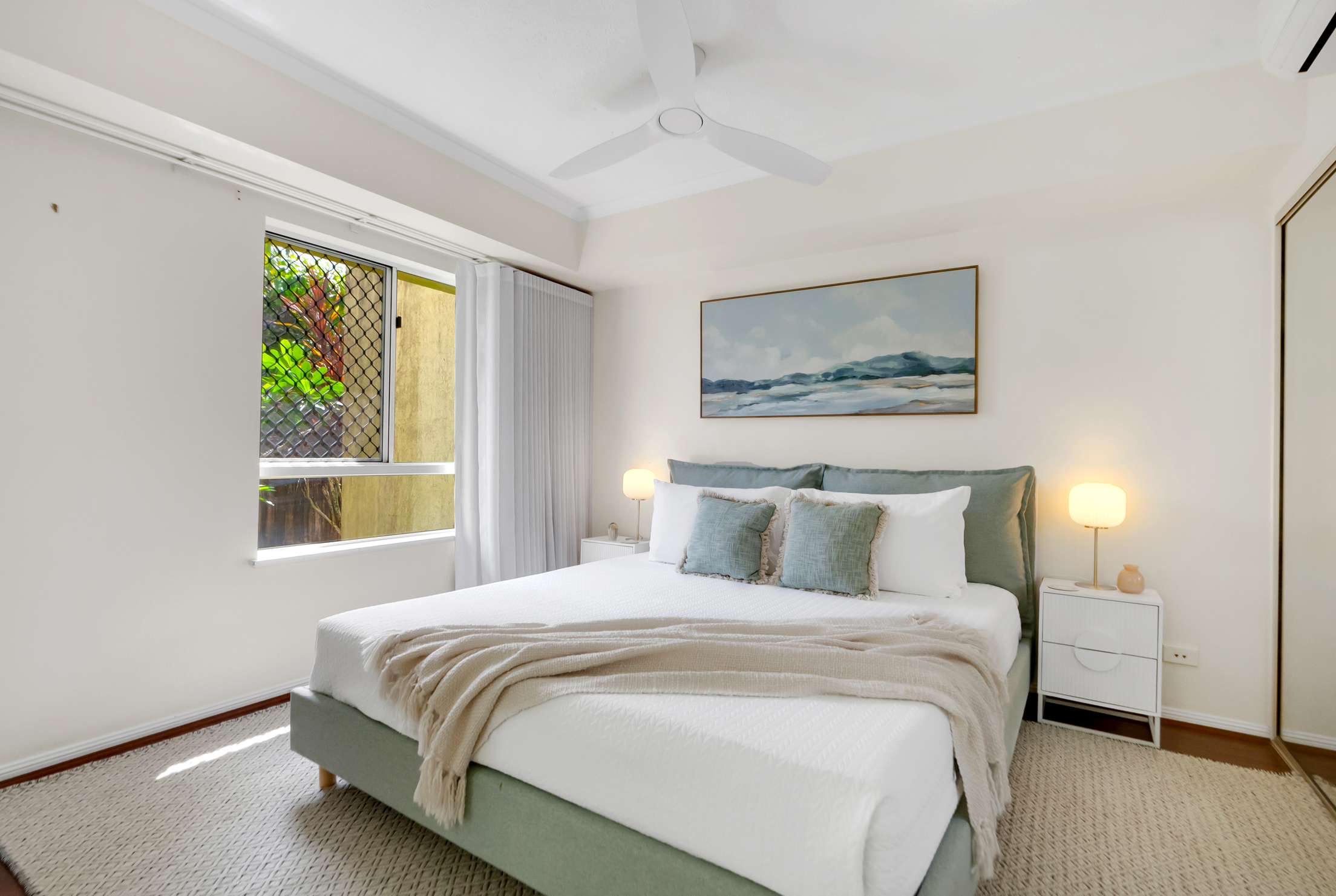 303/2-10 Greenslopes Street — photo 11 of 23