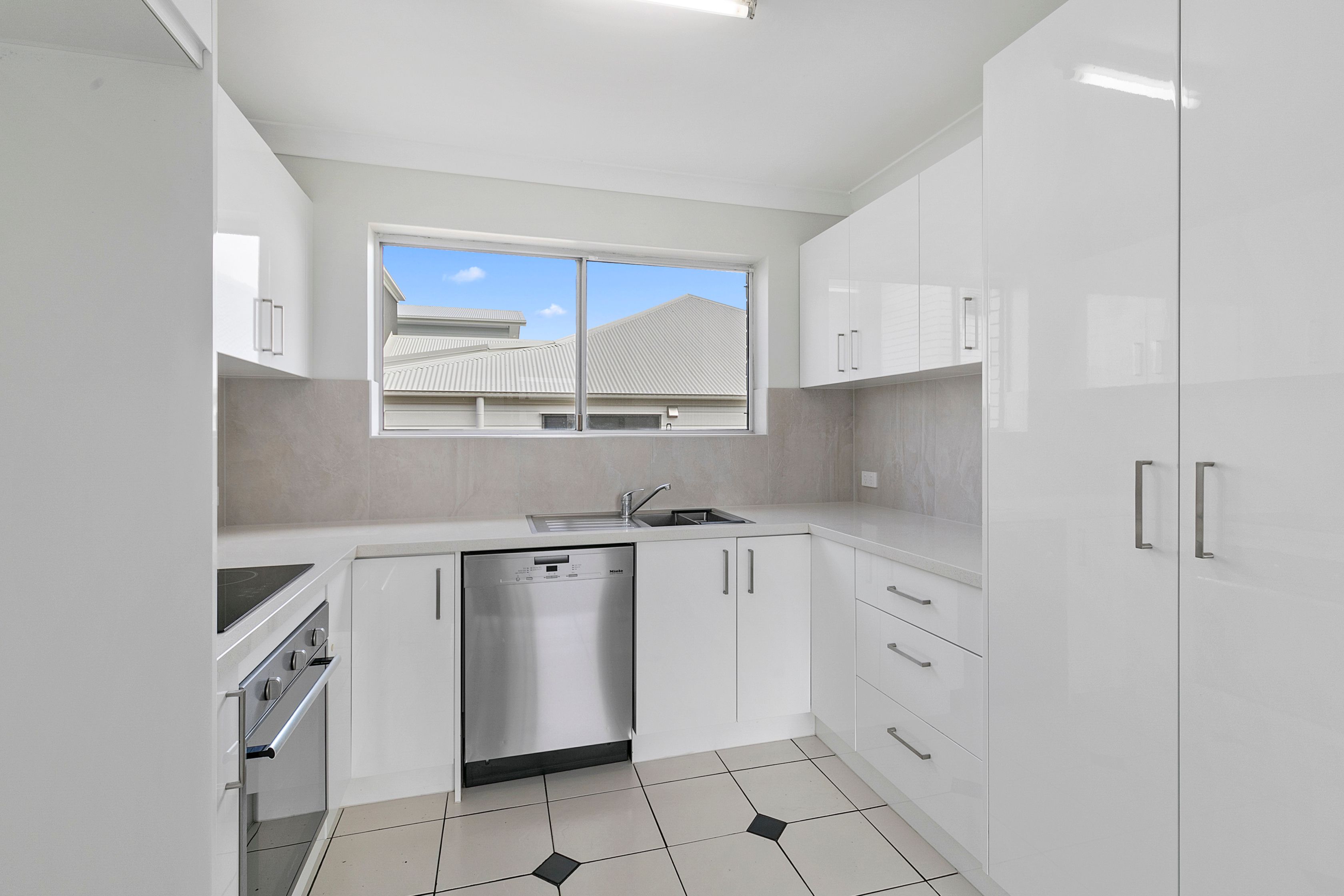 1/60 Lagonda Street, Annerley, QLD 4103