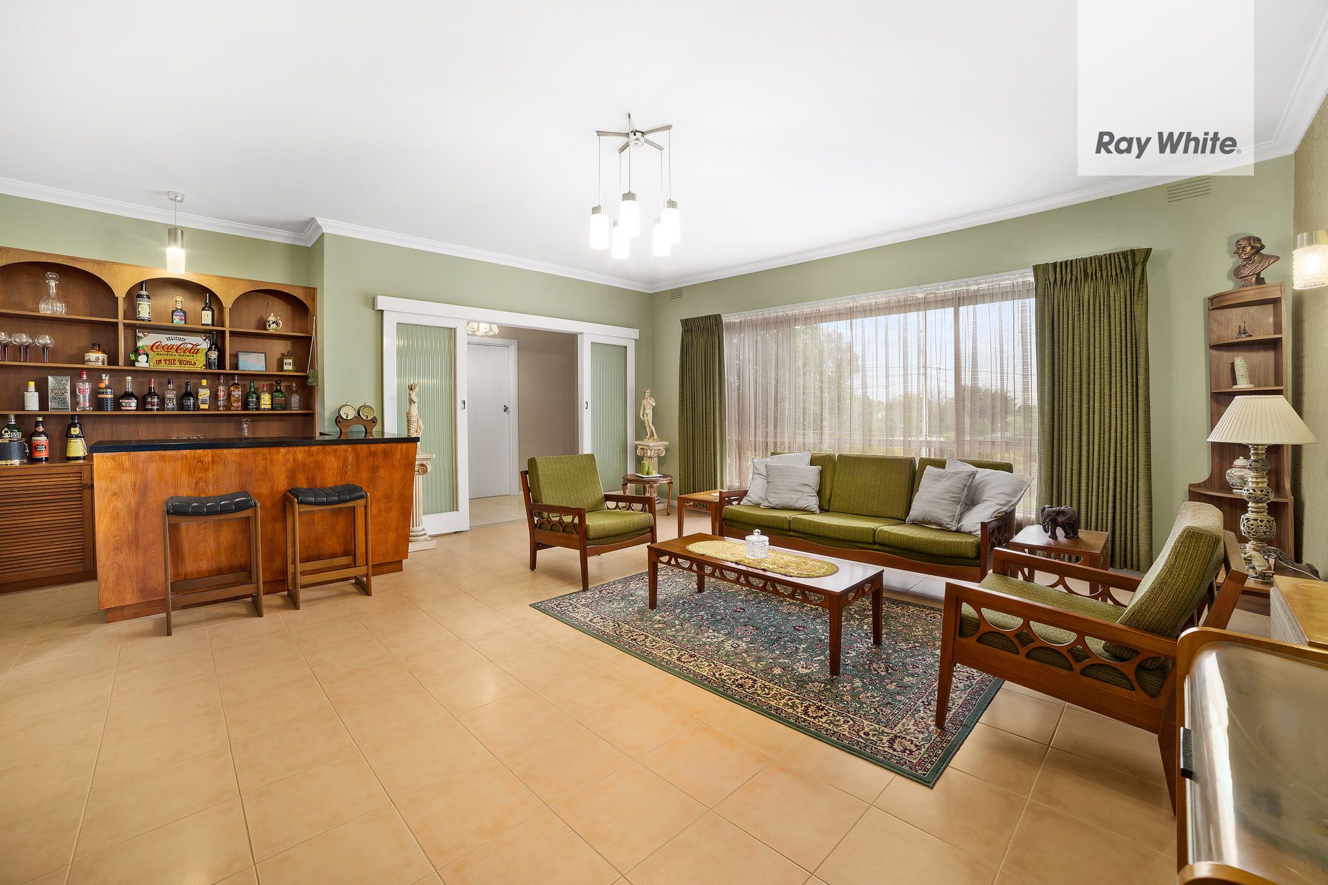 4 Sparks Avenue, Burwood, VIC 3125