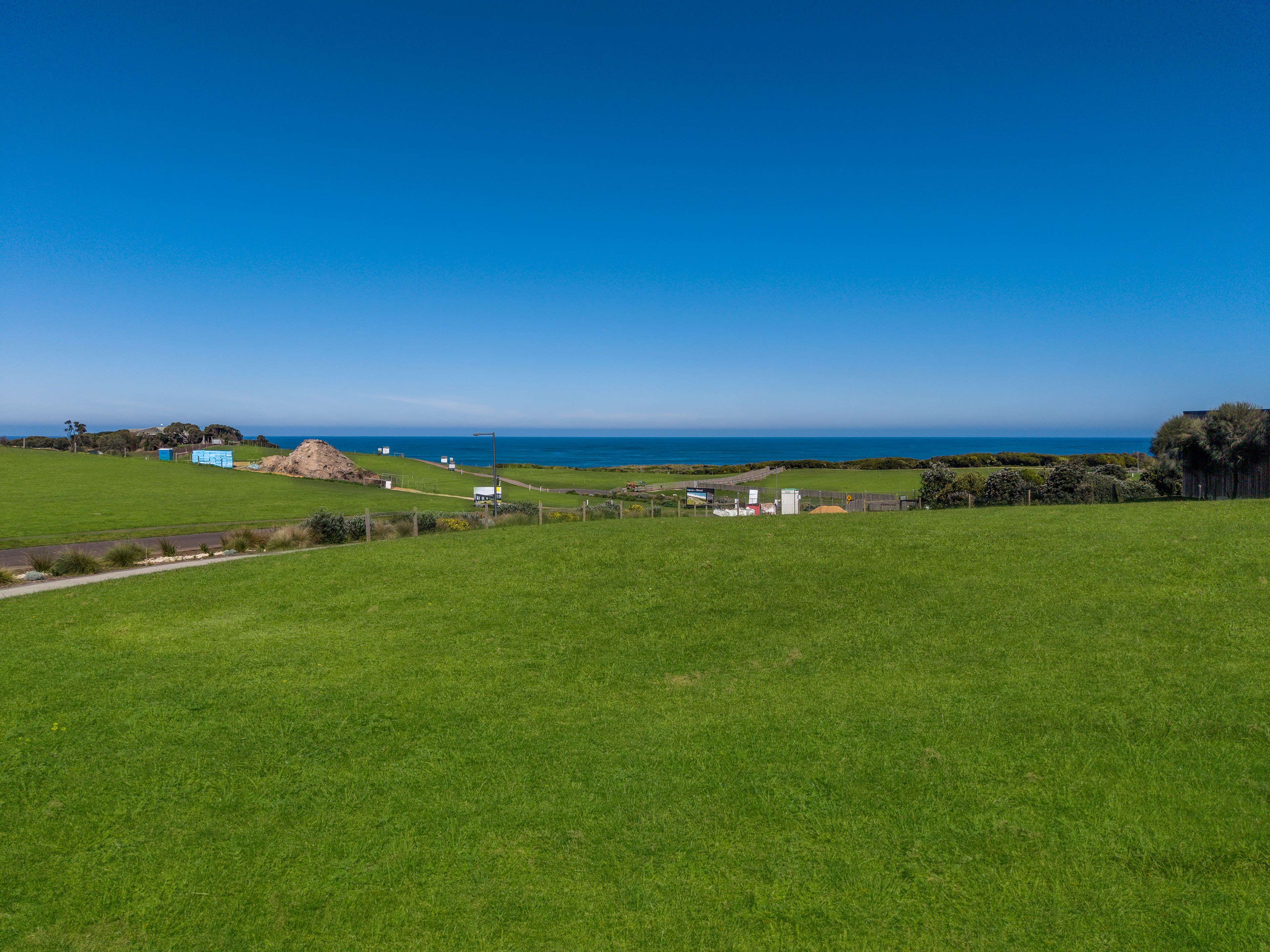 1 Whale Avenue — photo 4 of 7