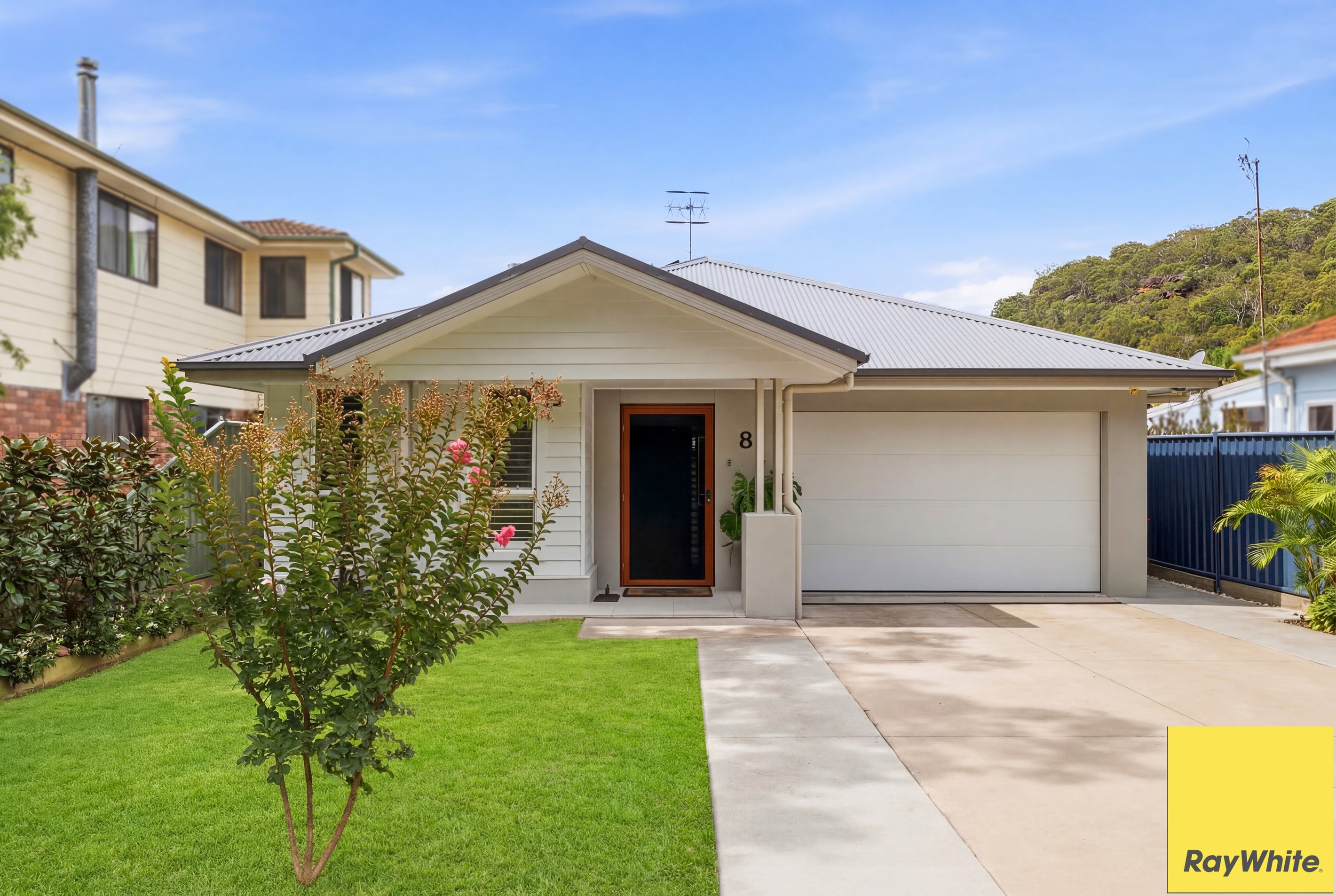 8 Sylvania Road, Umina Beach, NSW 2257