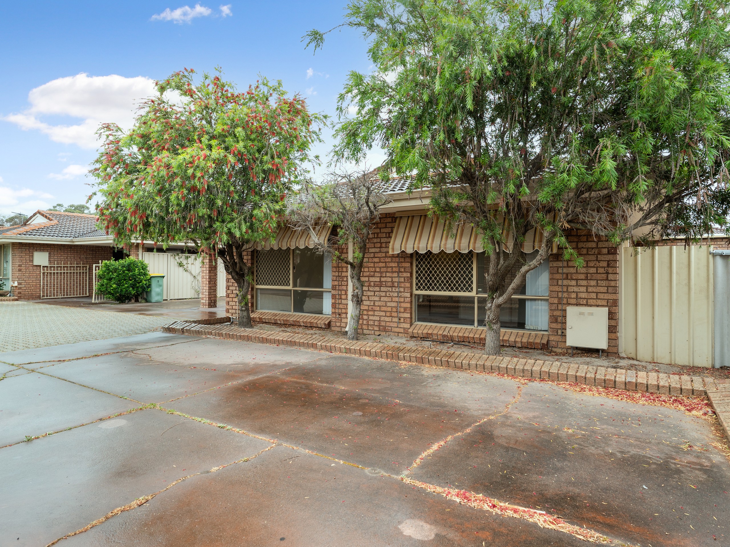 8/152 Hamilton Street, Queens Park, WA 6107