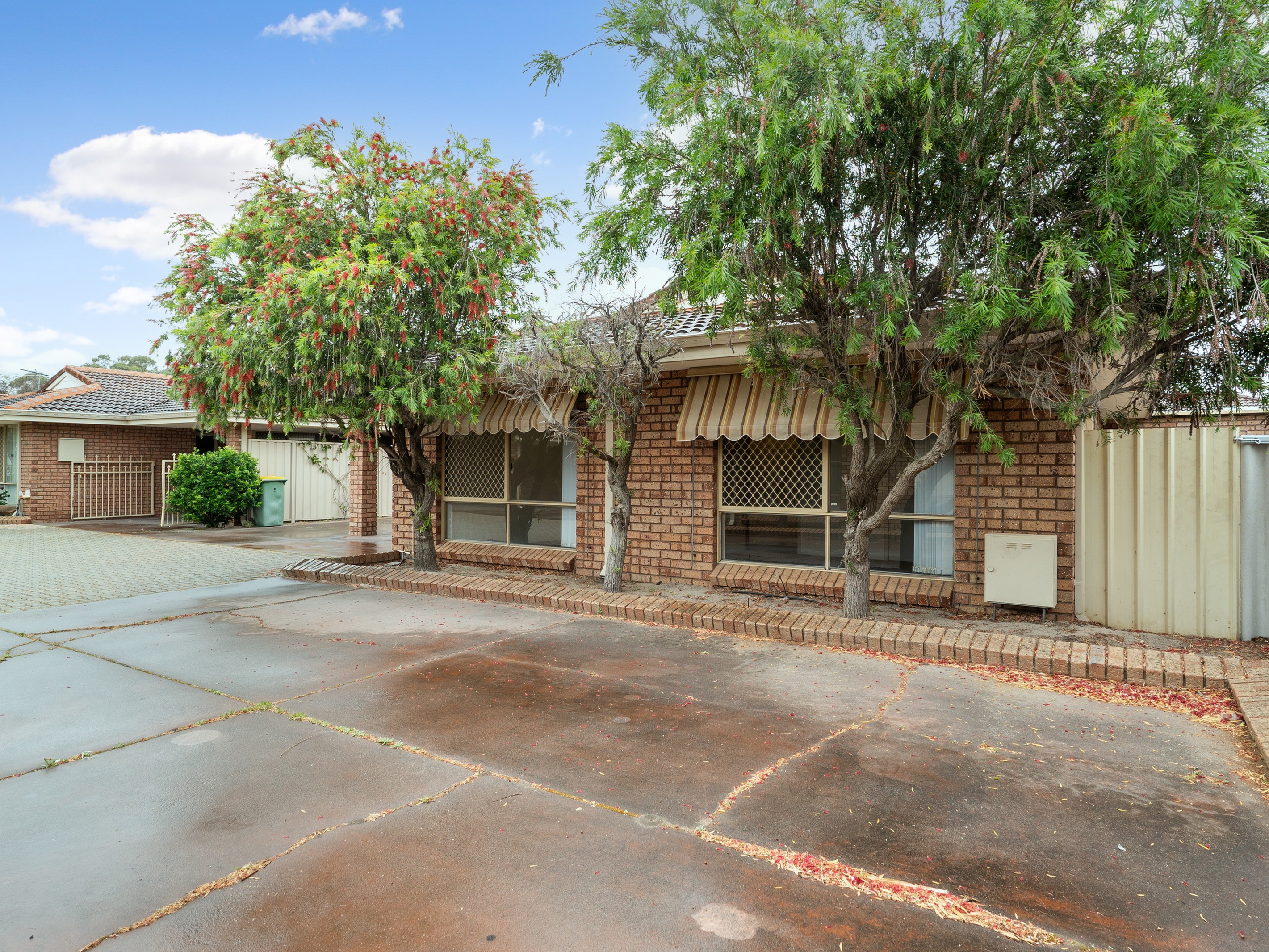 8/152 Hamilton Street, Queens Park, WA 6107