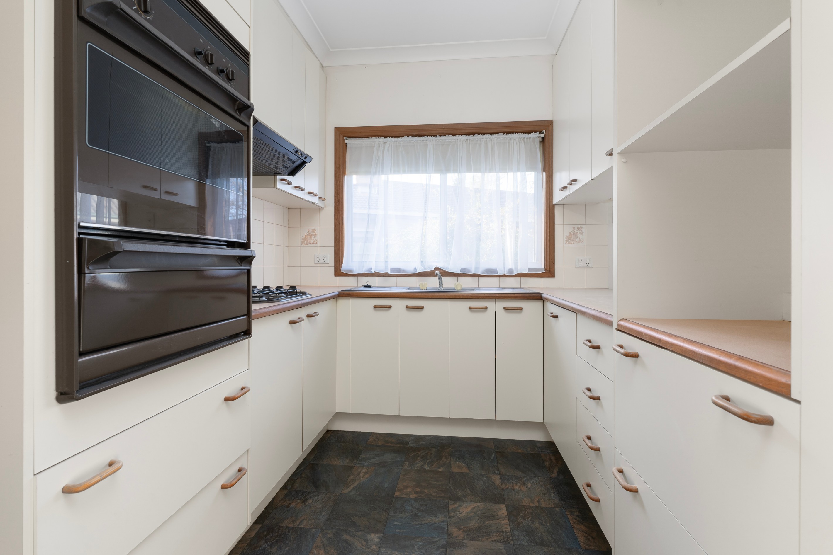 1/540 Margaret Place, Lavington, NSW 2641