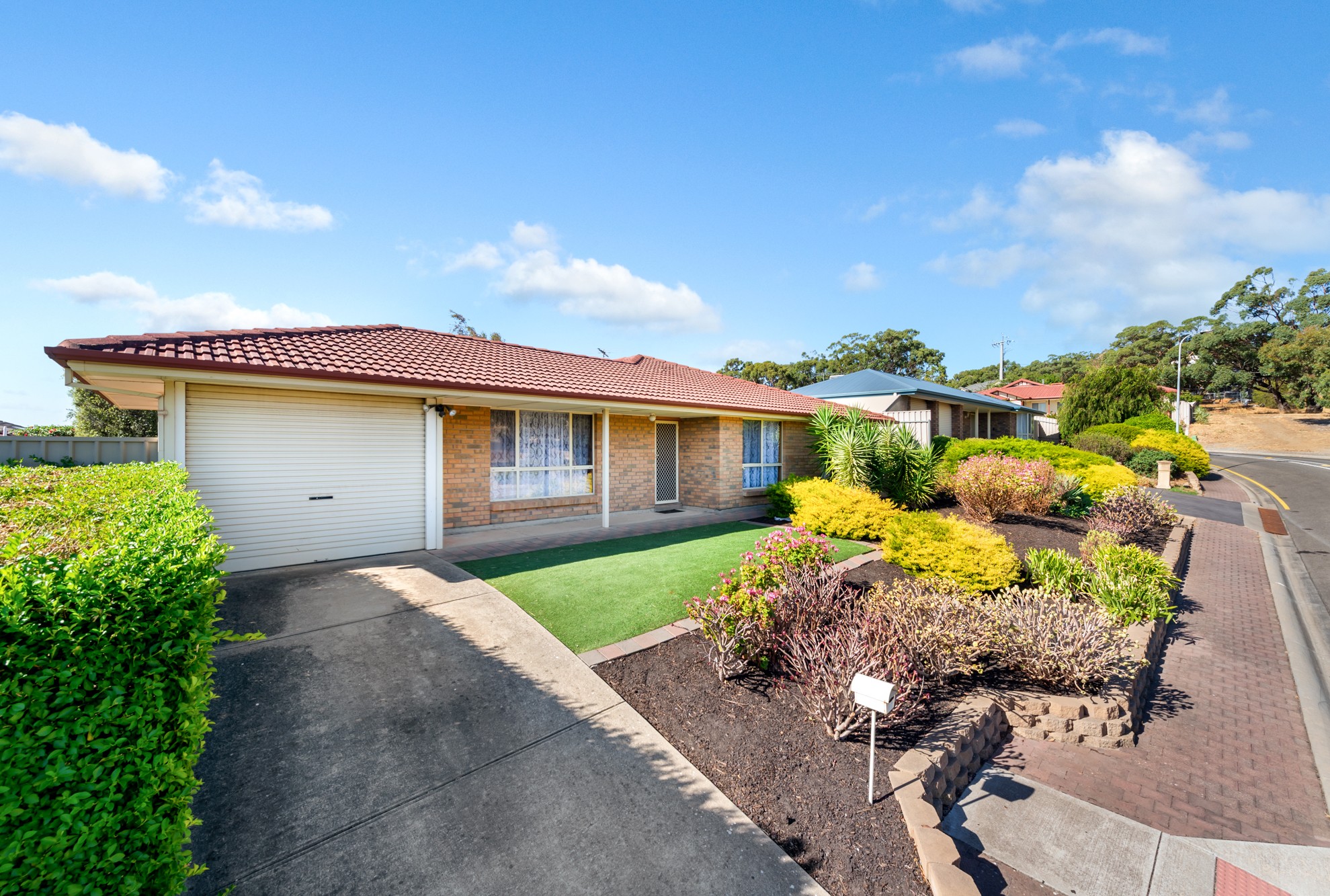 17 Charlton Terrace, Woodcroft, SA 5162