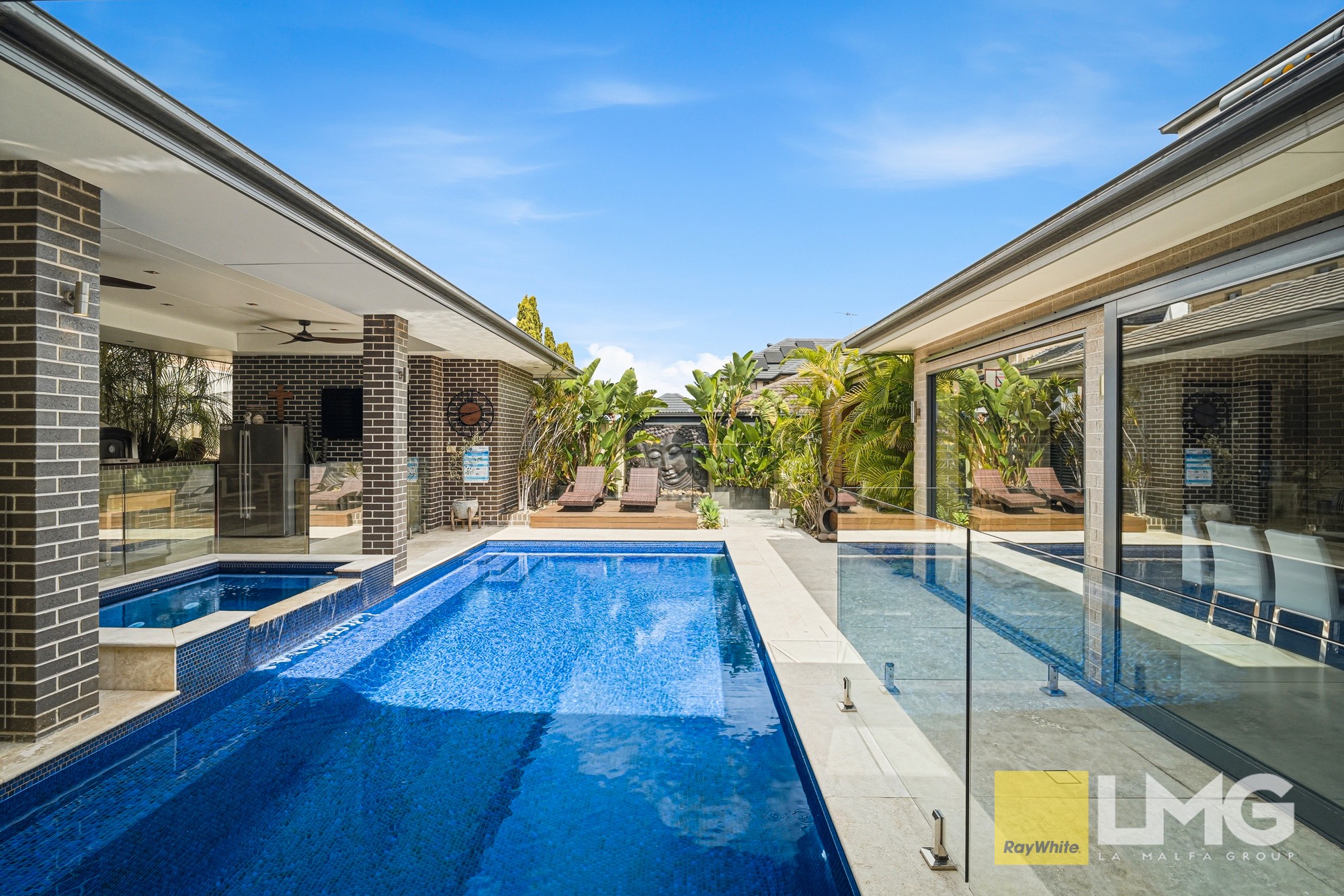 8 Clover Avenue, Casula, NSW 2170