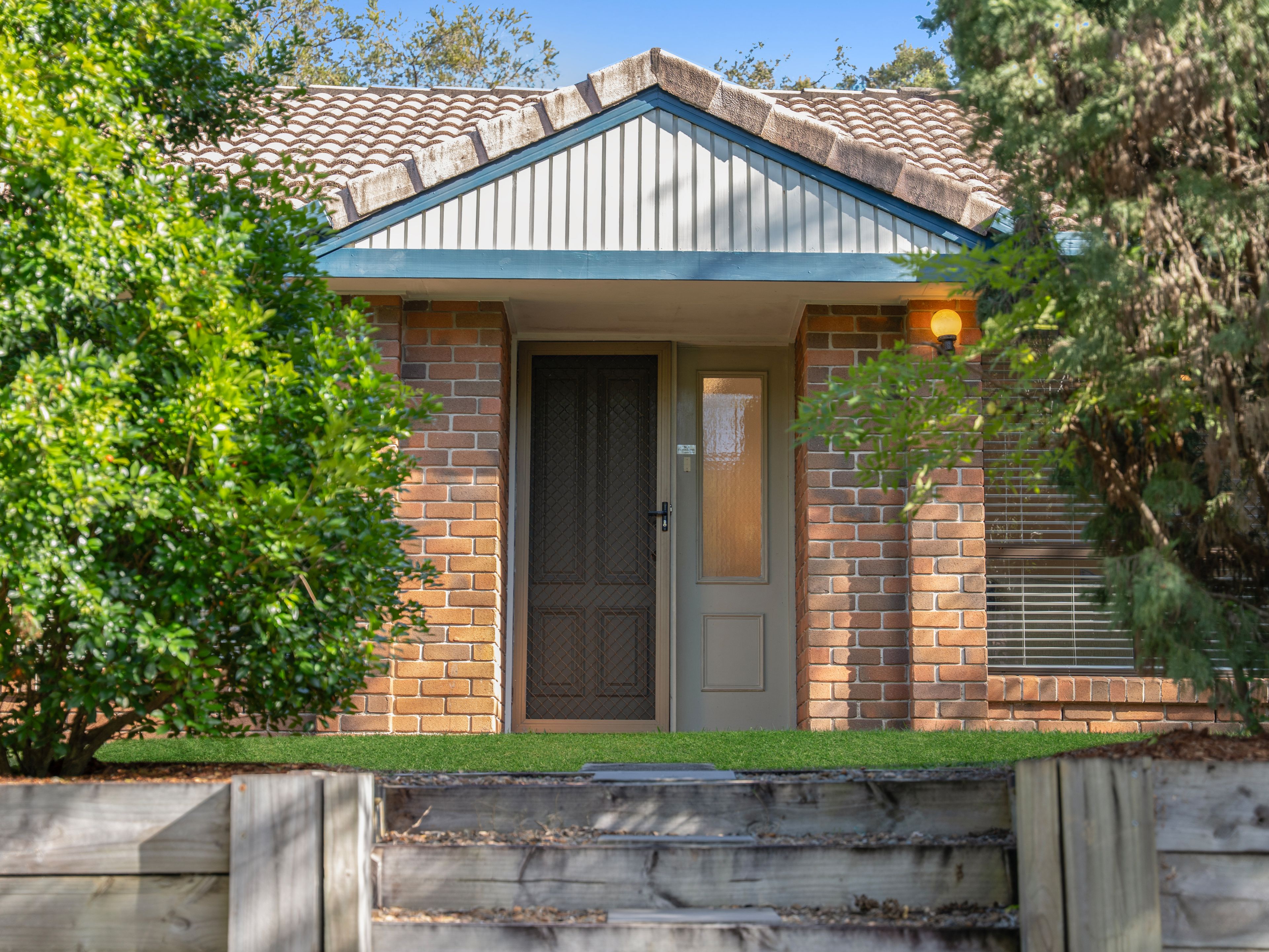 2 Ironwood Court, Arana Hills QLD 4054