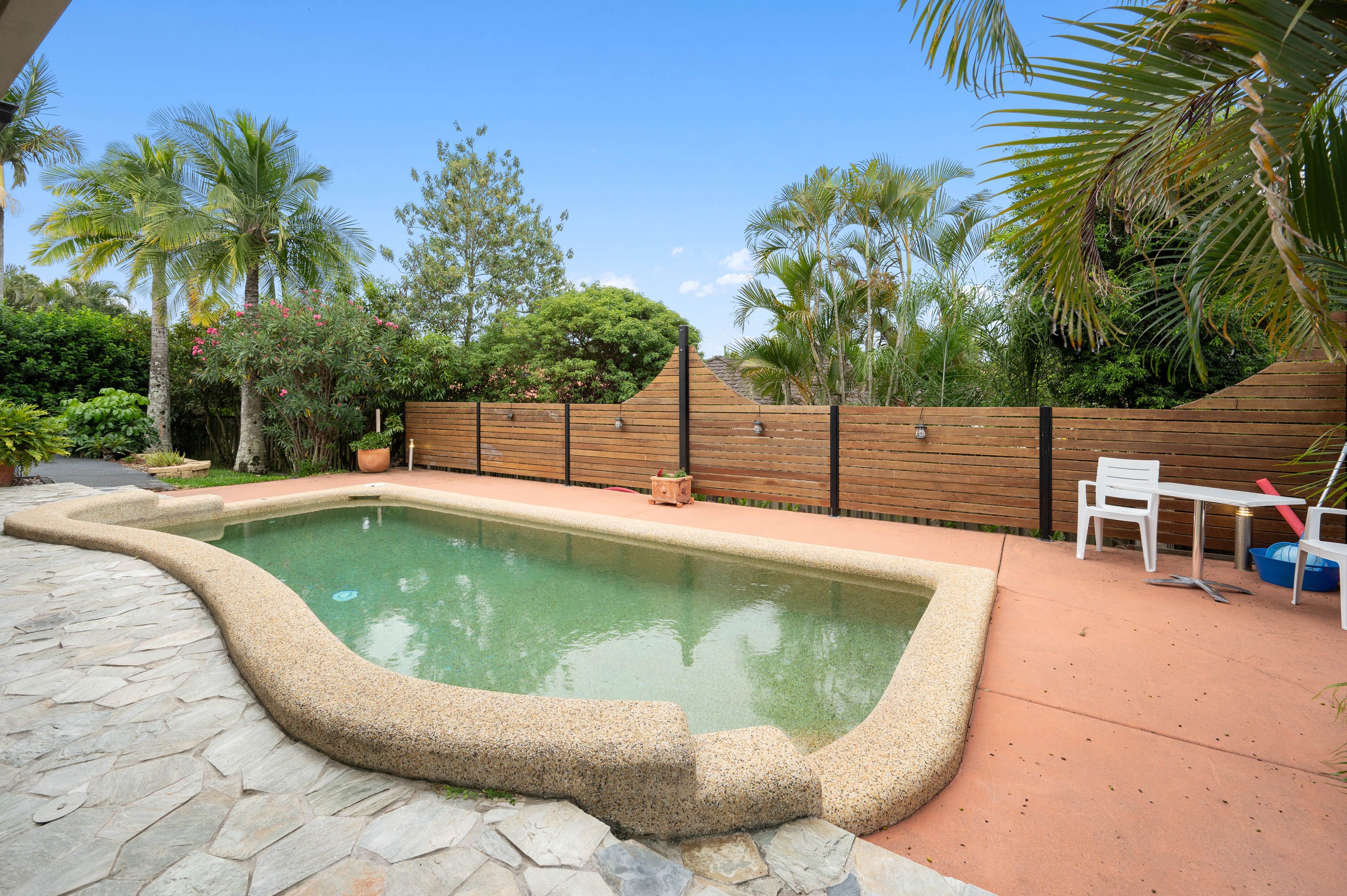 3 Mapia Rise, Pacific Pines, QLD 4211