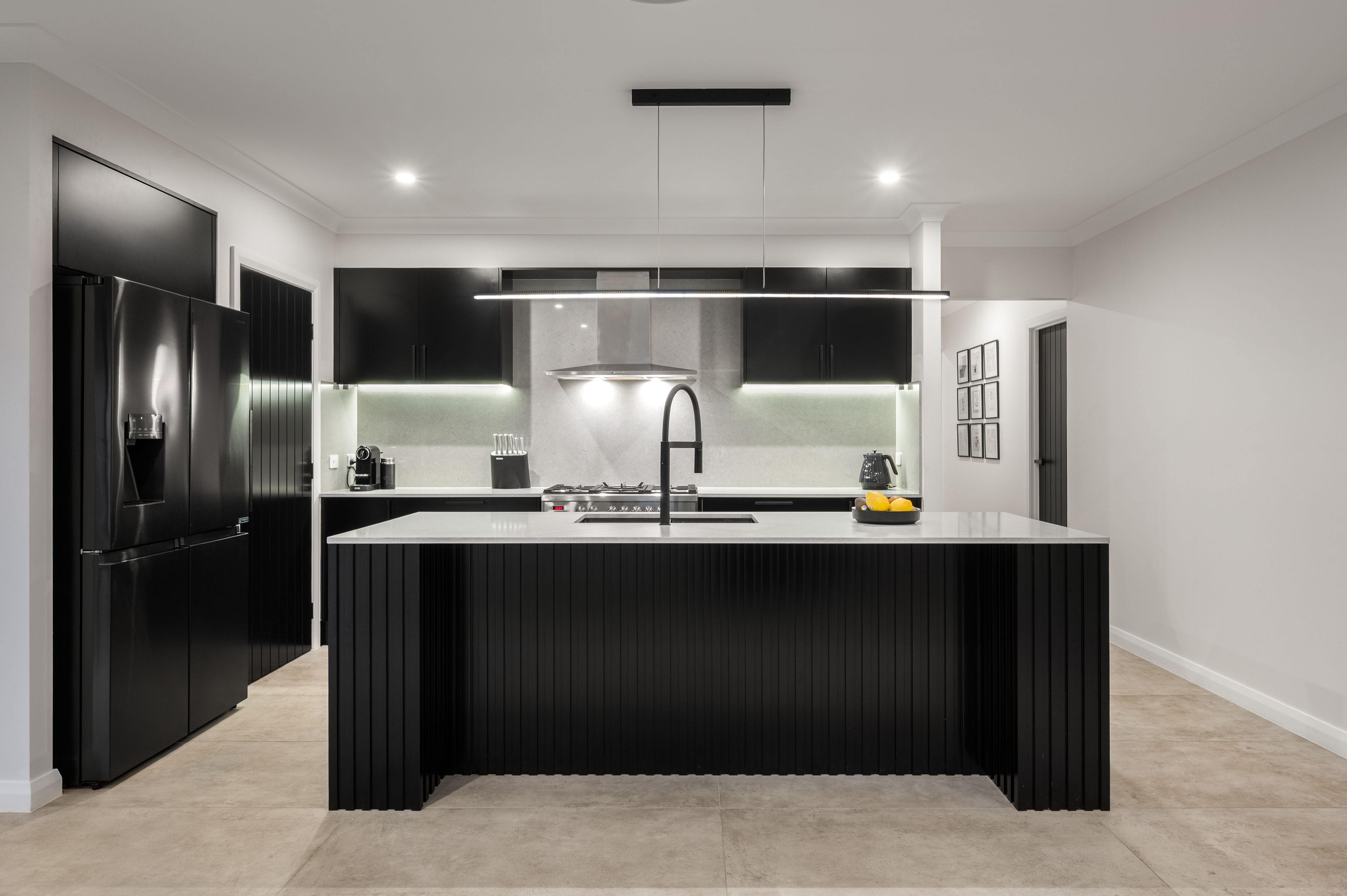 105 Pleasant Circuit, GLEDSWOOD HILLS, NSW 2557