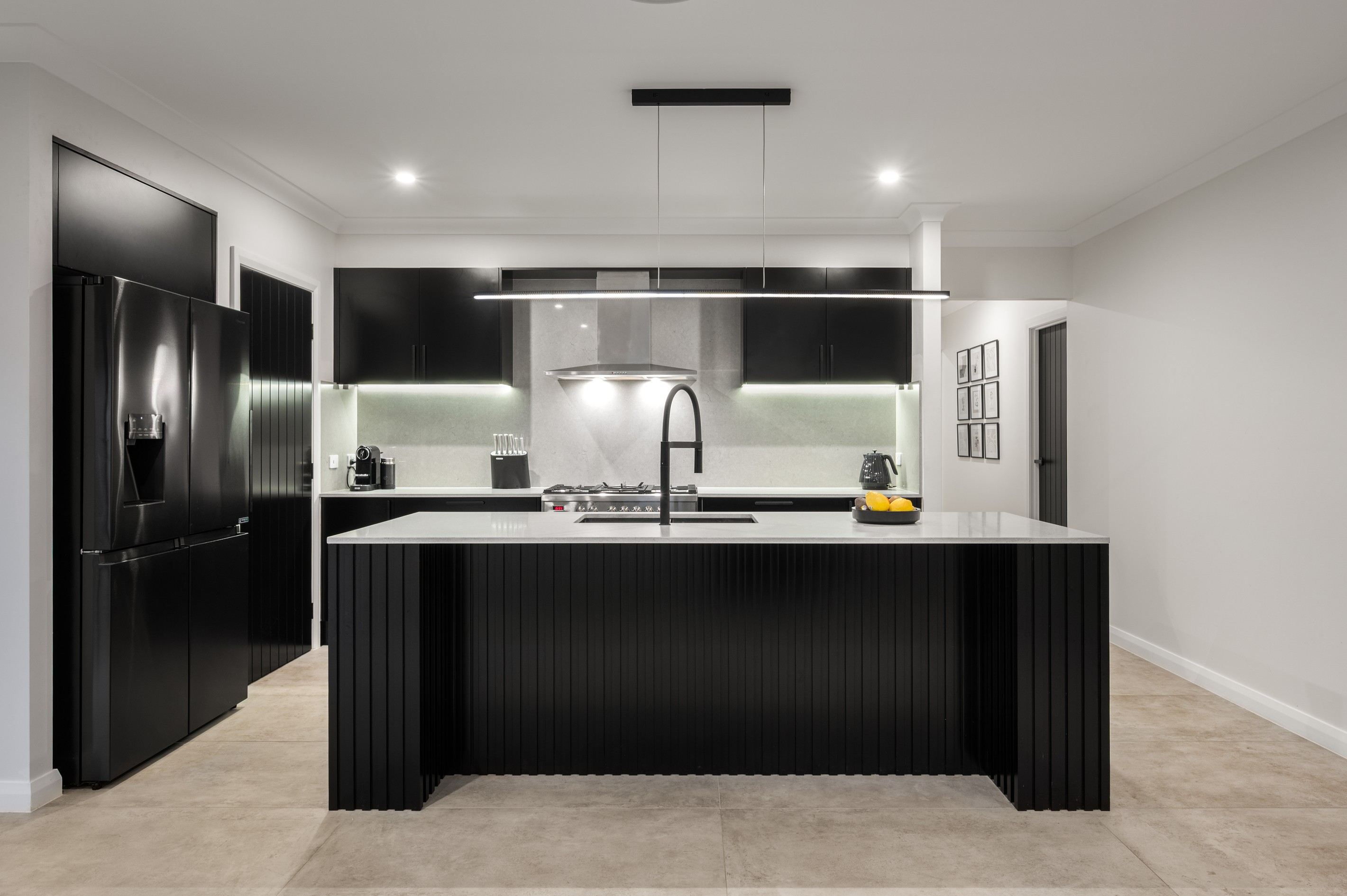 105 Pleasant Circuit, GLEDSWOOD HILLS, NSW 2557