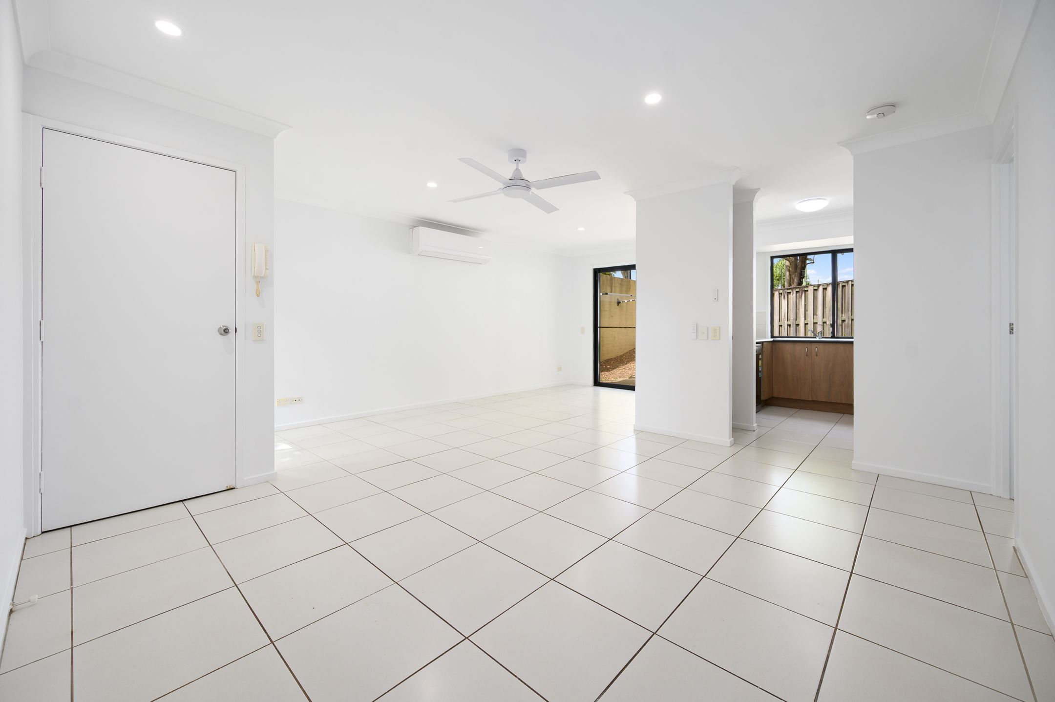 29/590 Pine Ridge Road, Coombabah, QLD 4216