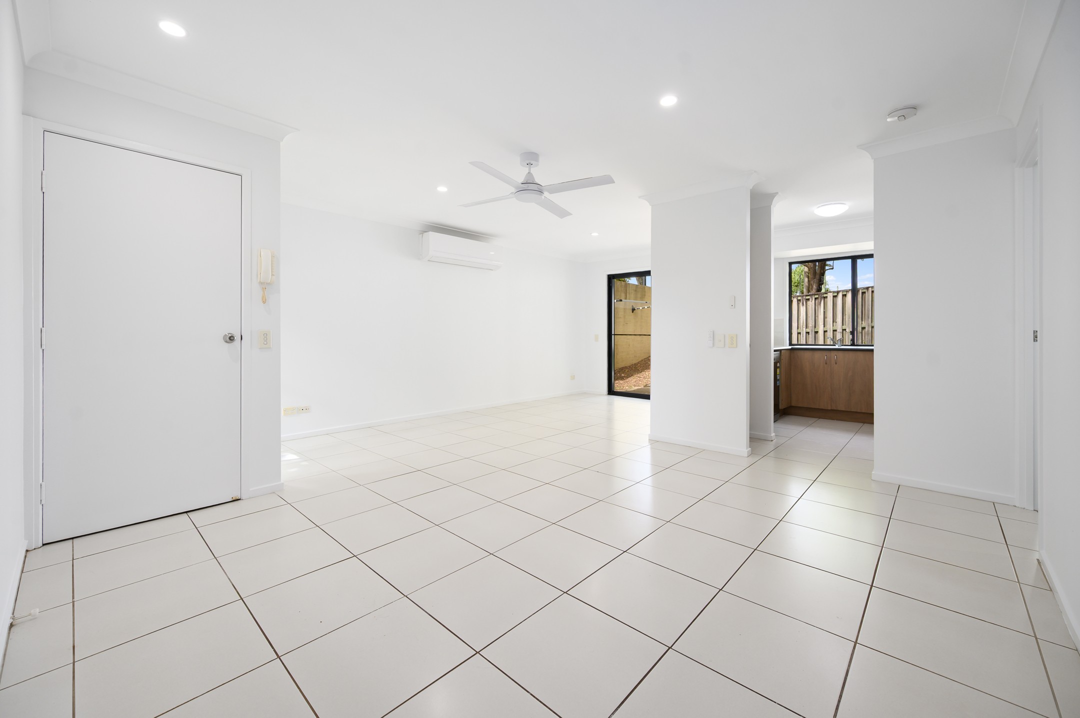 29/590 Pine Ridge Road, Coombabah, QLD 4216