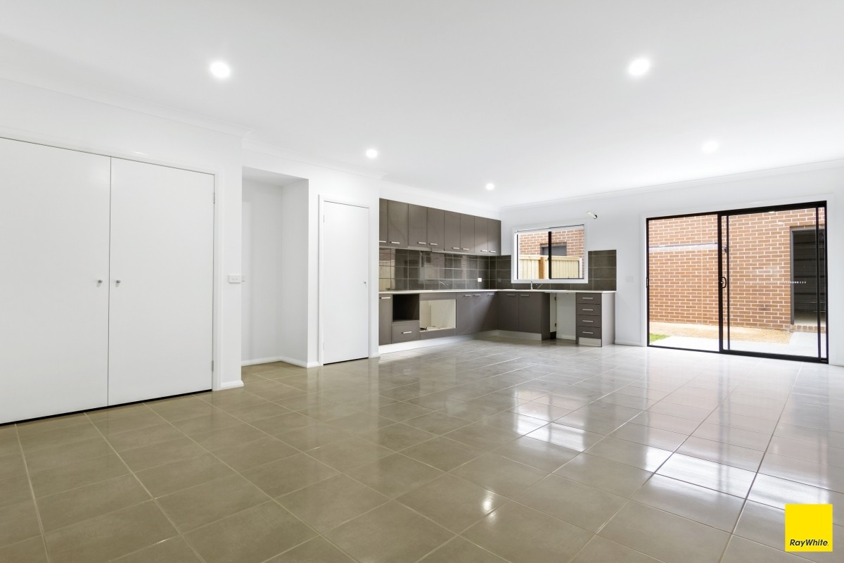 14 Treeve Parkway, Werribee, VIC 3030