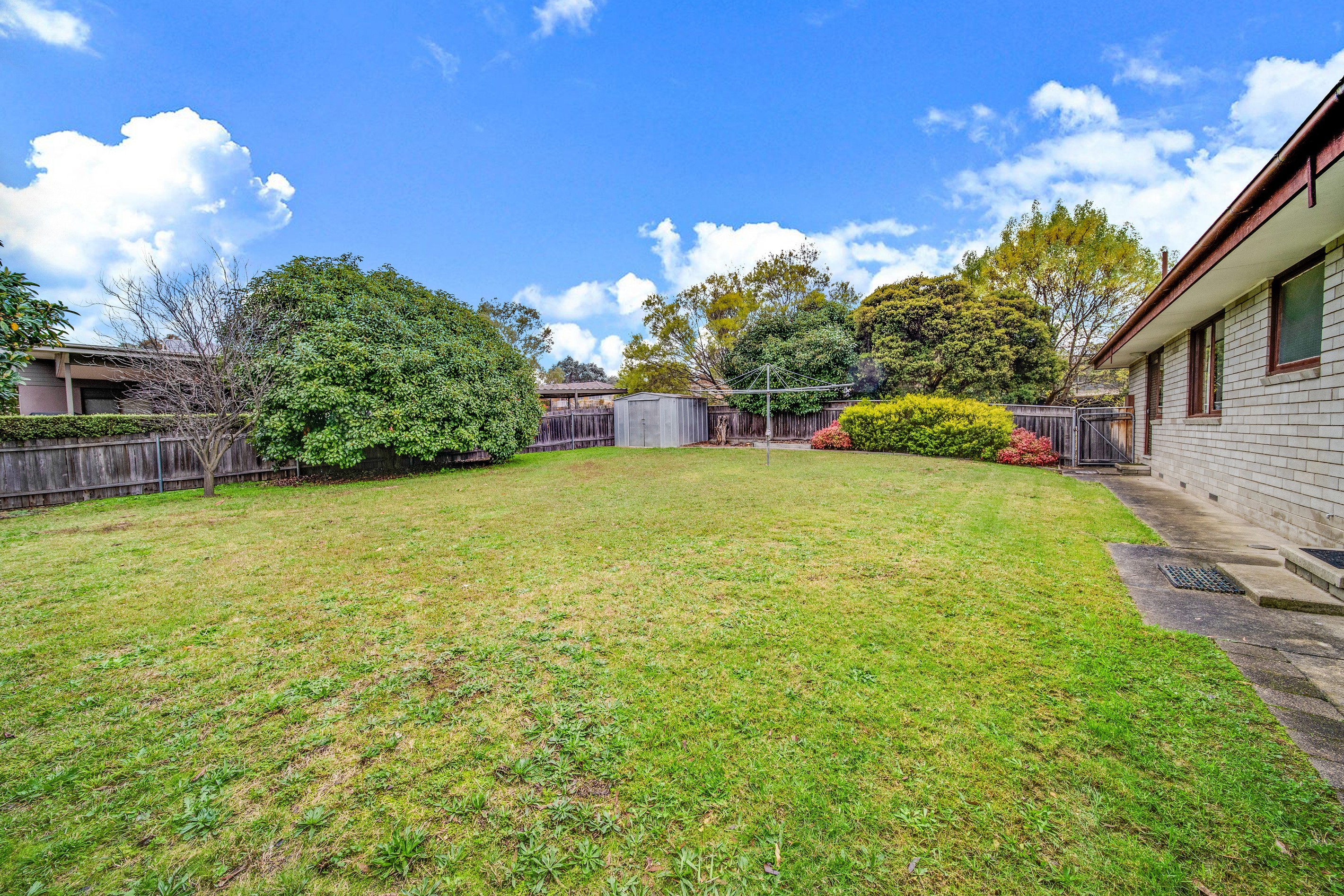 8 Cambridge Street, Cook, ACT 2614