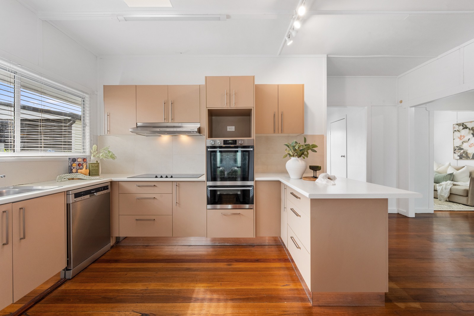 37A Central Avenue, Scarborough, QLD 4020
